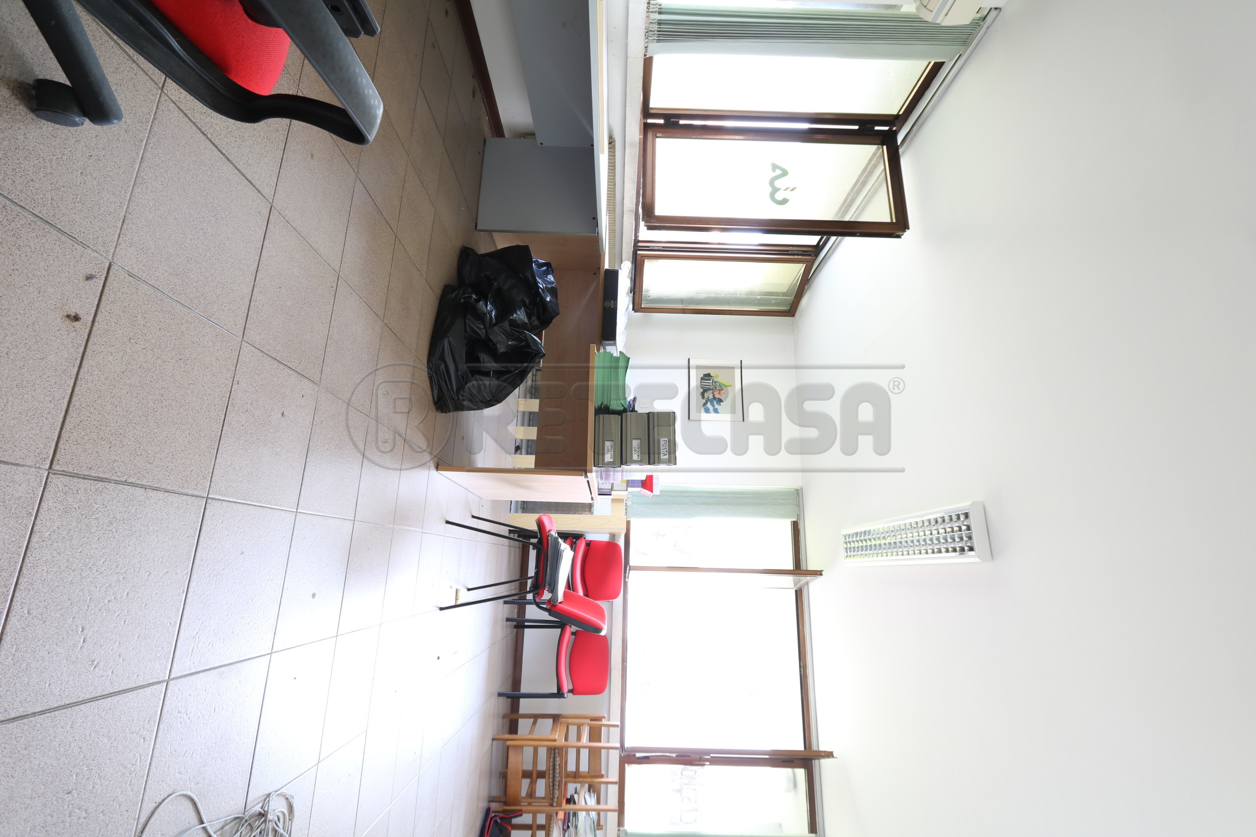 Immagine 8 di Ufficio in affitto  a Camisano Vicentino