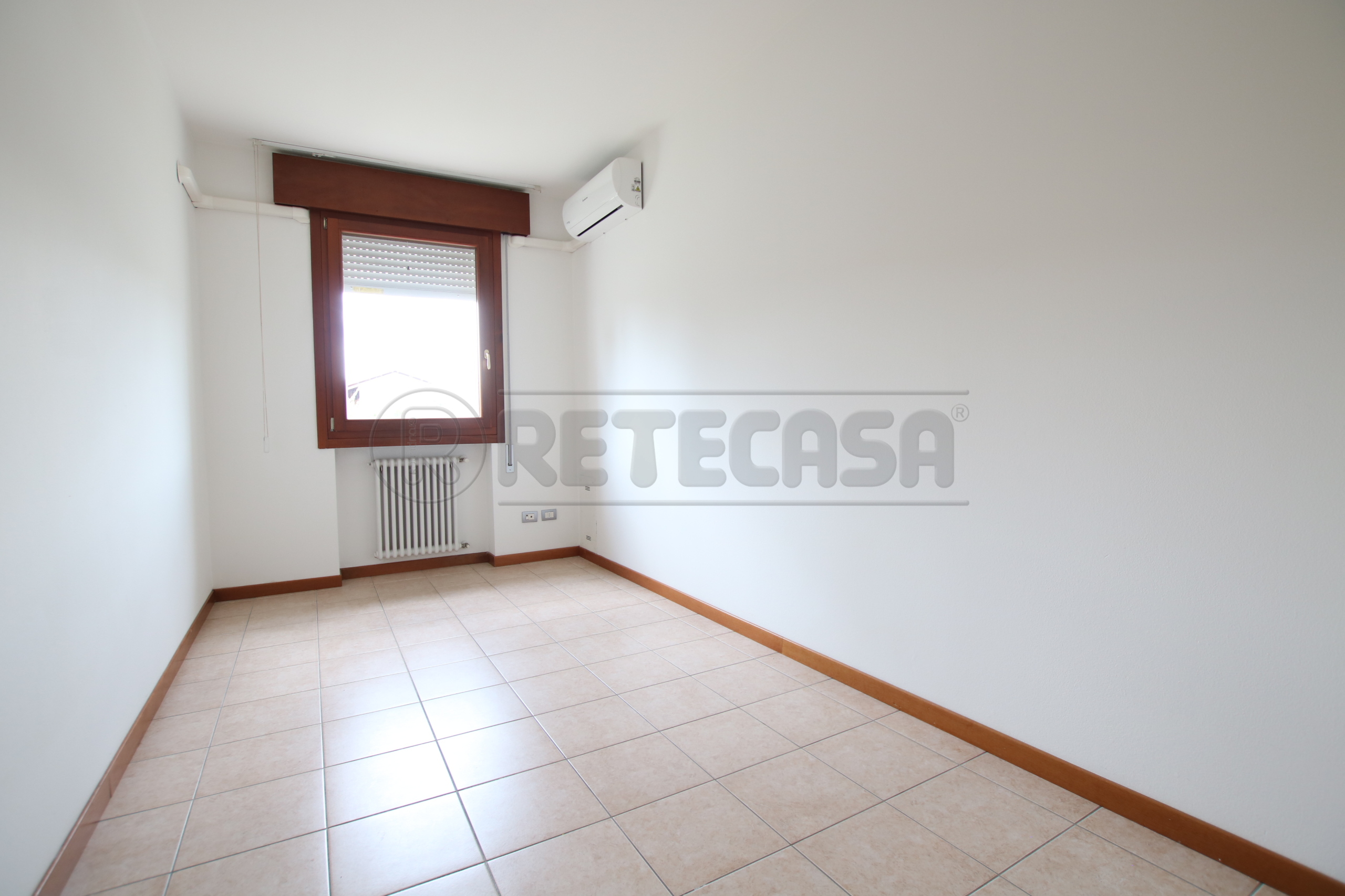 Immagine 11 di Bilocale in vendita  in Via Giovanni Falcone a Barbarano Mossano