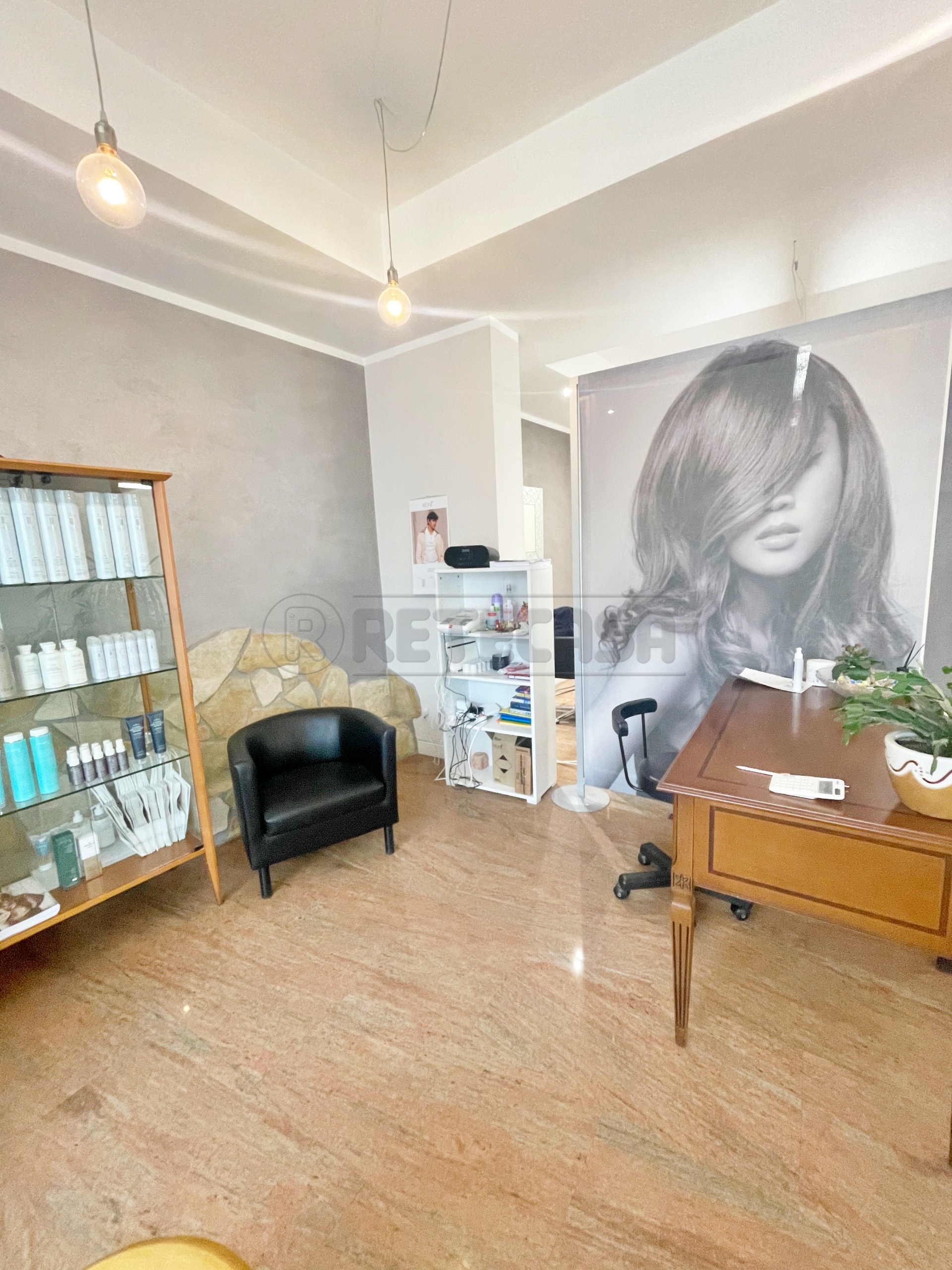 Immagine 6 di Locale commerciale in vendita  a Arzignano