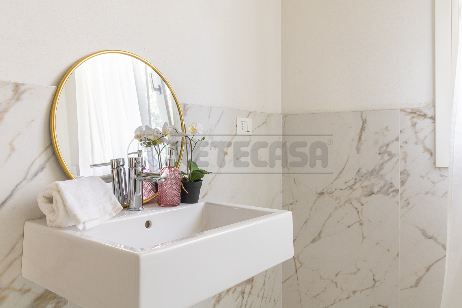 Immagine 15 di Bilocale in vendita  in Via Zuccola 37 a Bolzano Vicentino