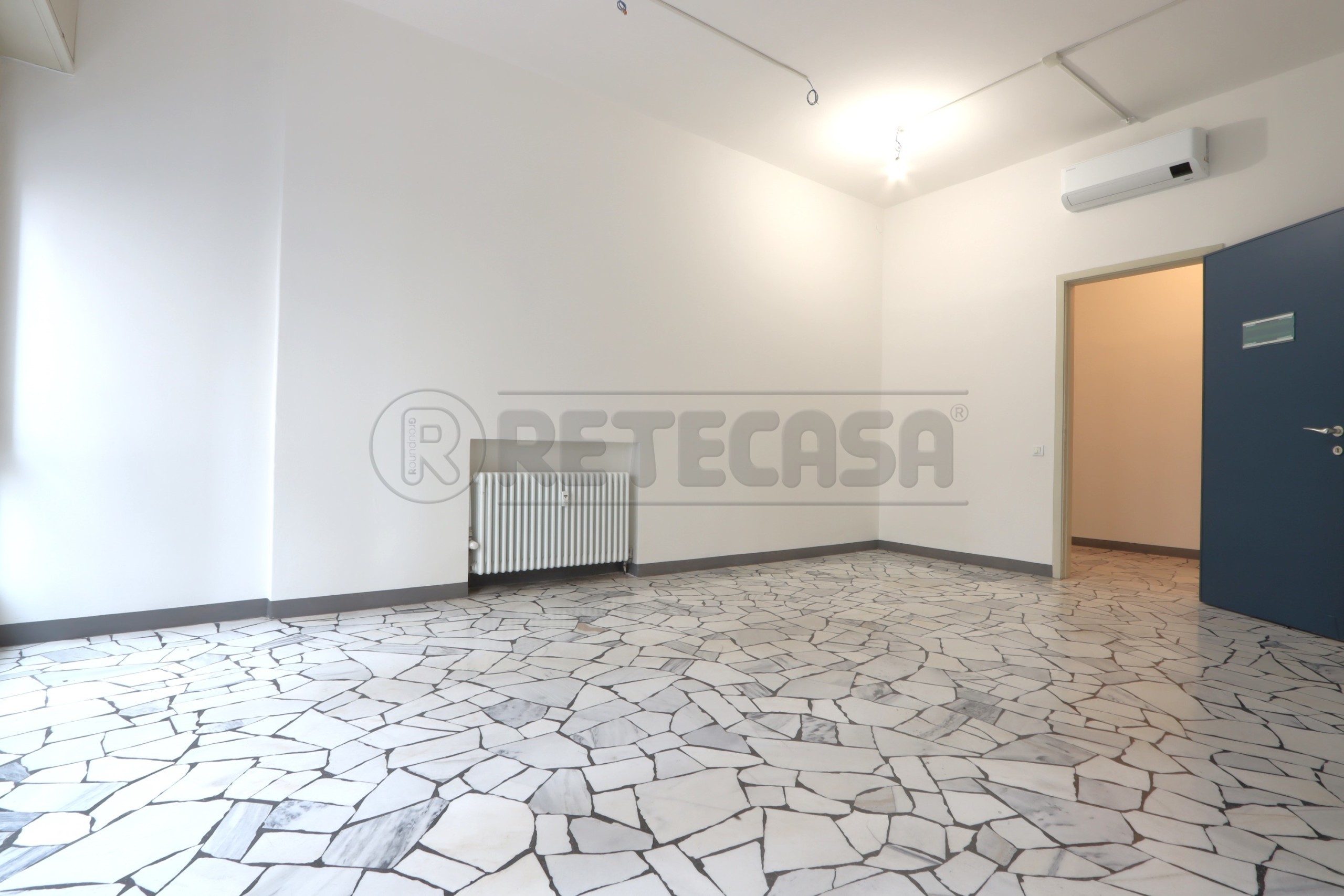 Immagine 52 di Ufficio in affitto  in Viale Milano 56 a Vicenza