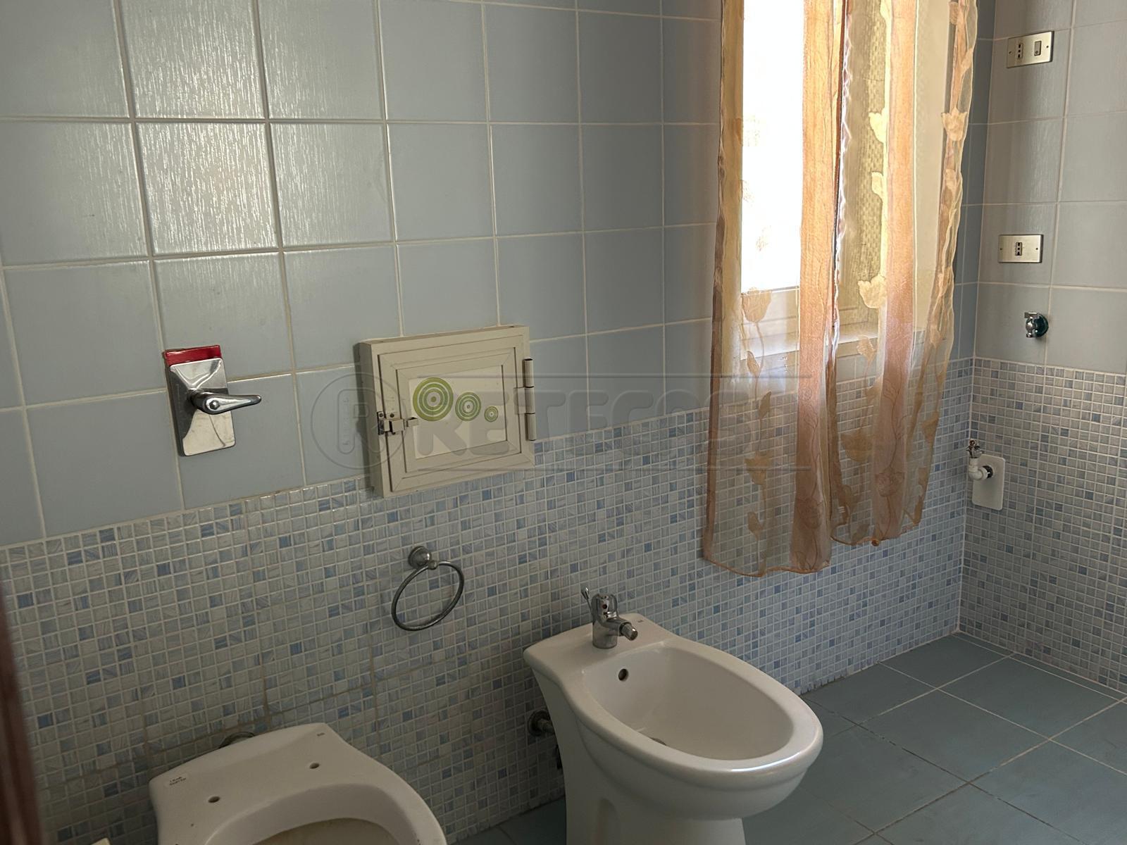 Immagine 10 di Trilocale in vendita  in via Salvati 74 a Caltanissetta