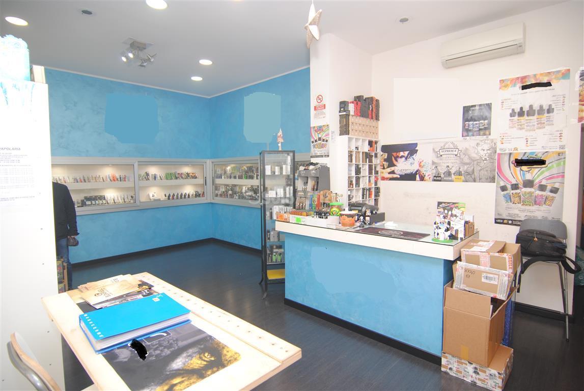 Immagine 8 di Locale commerciale in affitto  in Corso Amedeo 100 a Livorno