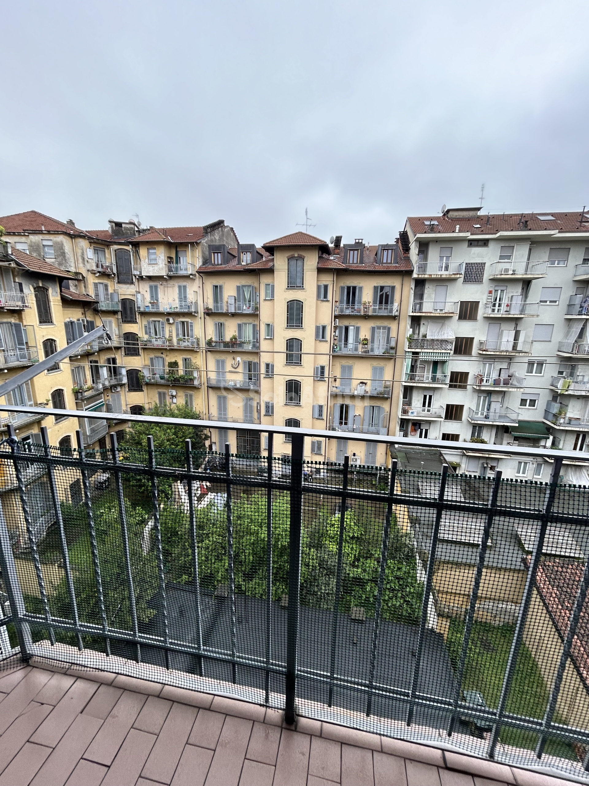 Immagine 38 di Stanza singola in affitto  in Via Orazio Antinori 1 bis a Torino