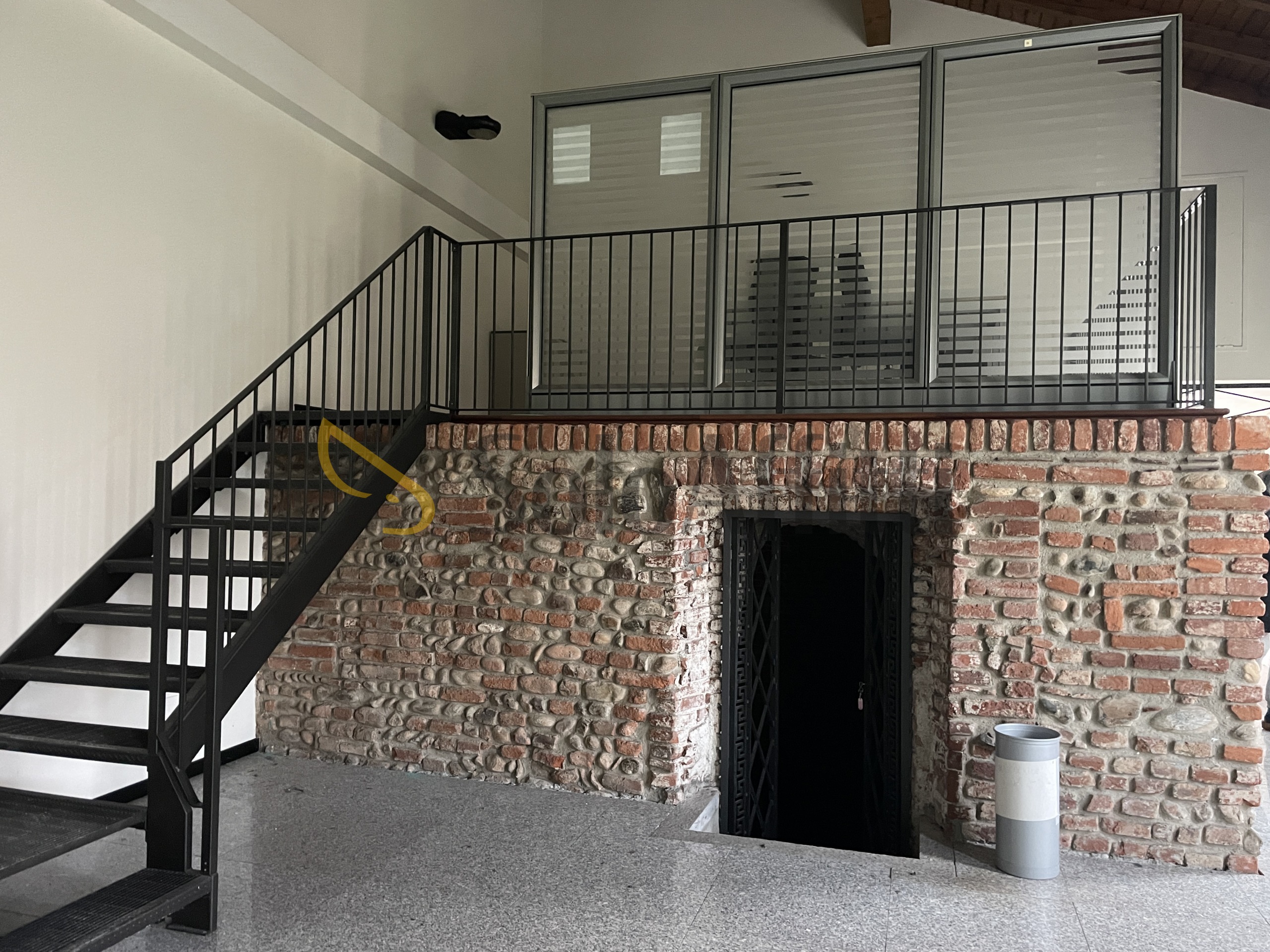 Immagine 28 di Locale commerciale in affitto  in Piazza Baracca 18 a Buscate