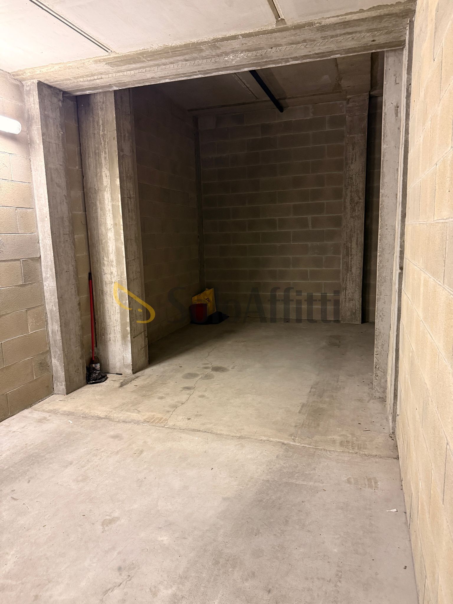 Immagine 2 di Garage in affitto  in Via Pavia 5/3/A a Rivoli