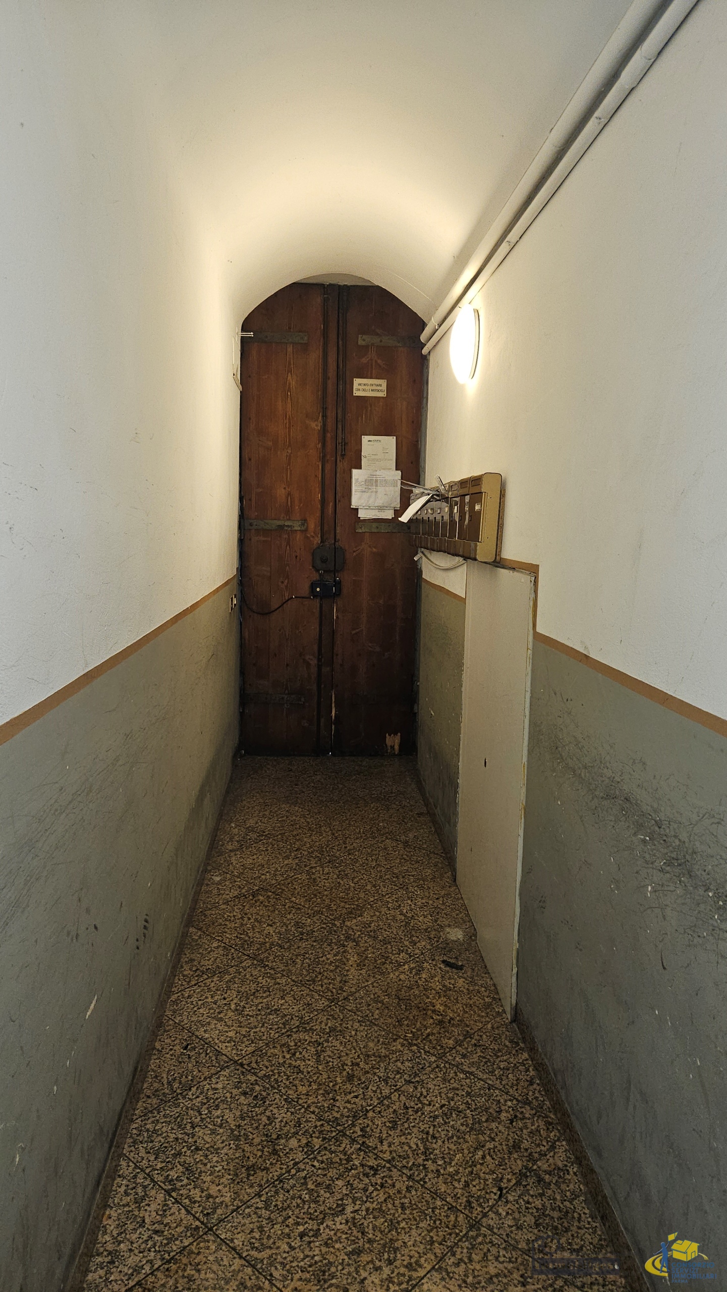 Immagine 19 di Bilocale in vendita  in Strada Giuseppe Garibaldi 47 a Parma