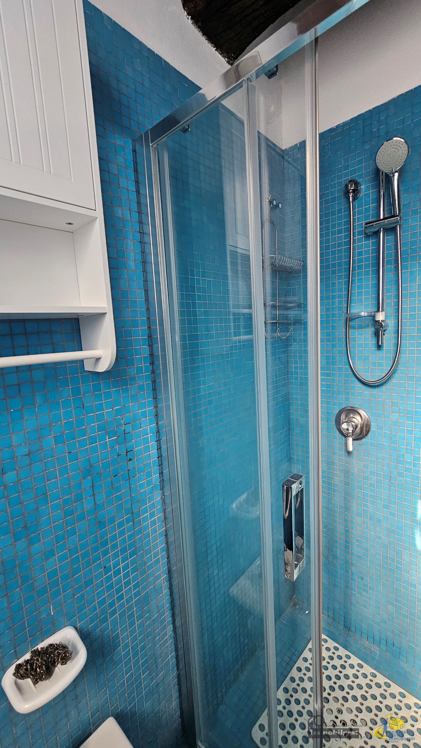 Immagine 12 di Bilocale in vendita  in Strada Giuseppe Garibaldi 47 a Parma