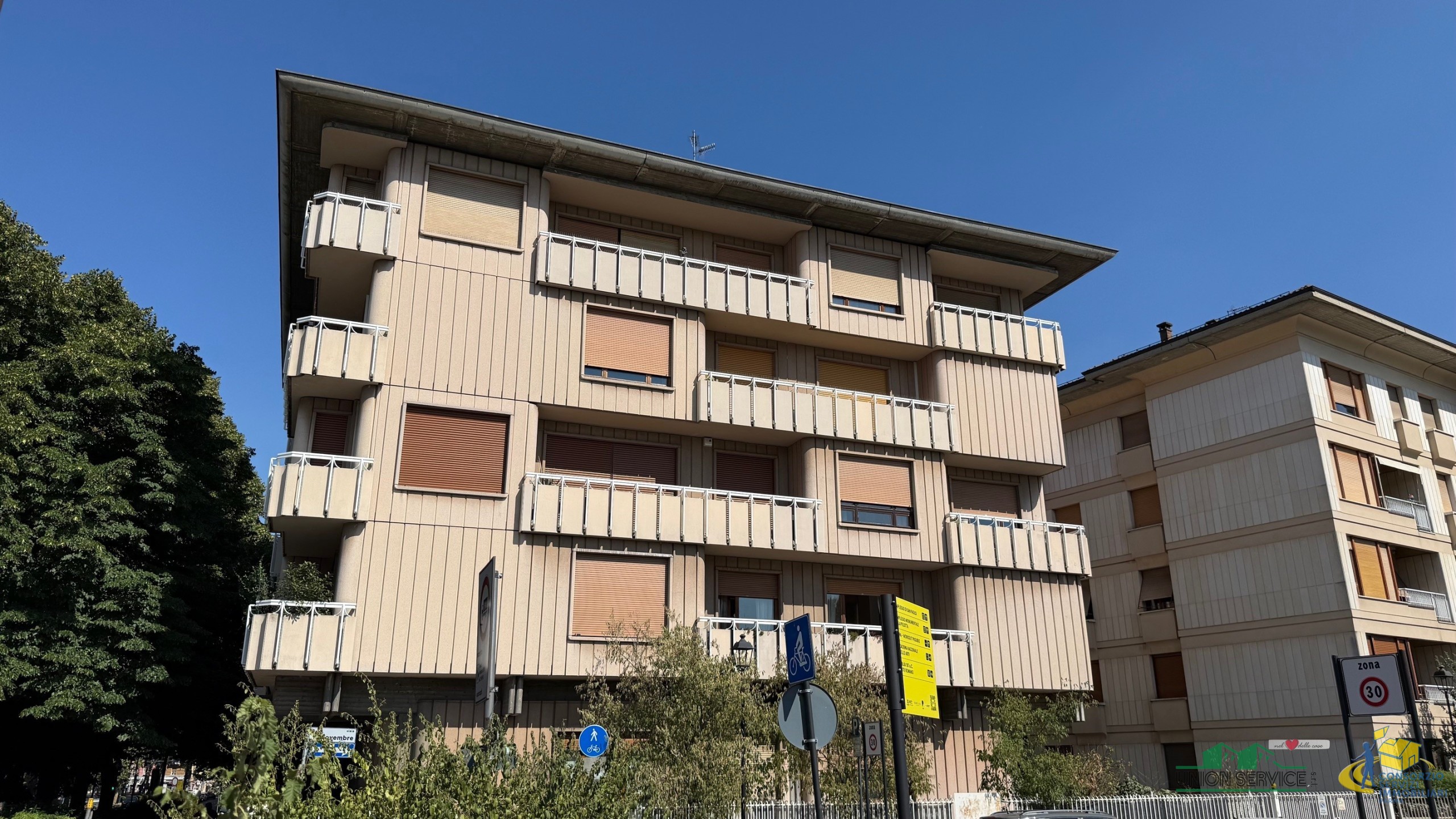 Immagine 2 di Quadrilocale in vendita  in Viale Vittorio Bottego 10 a Parma