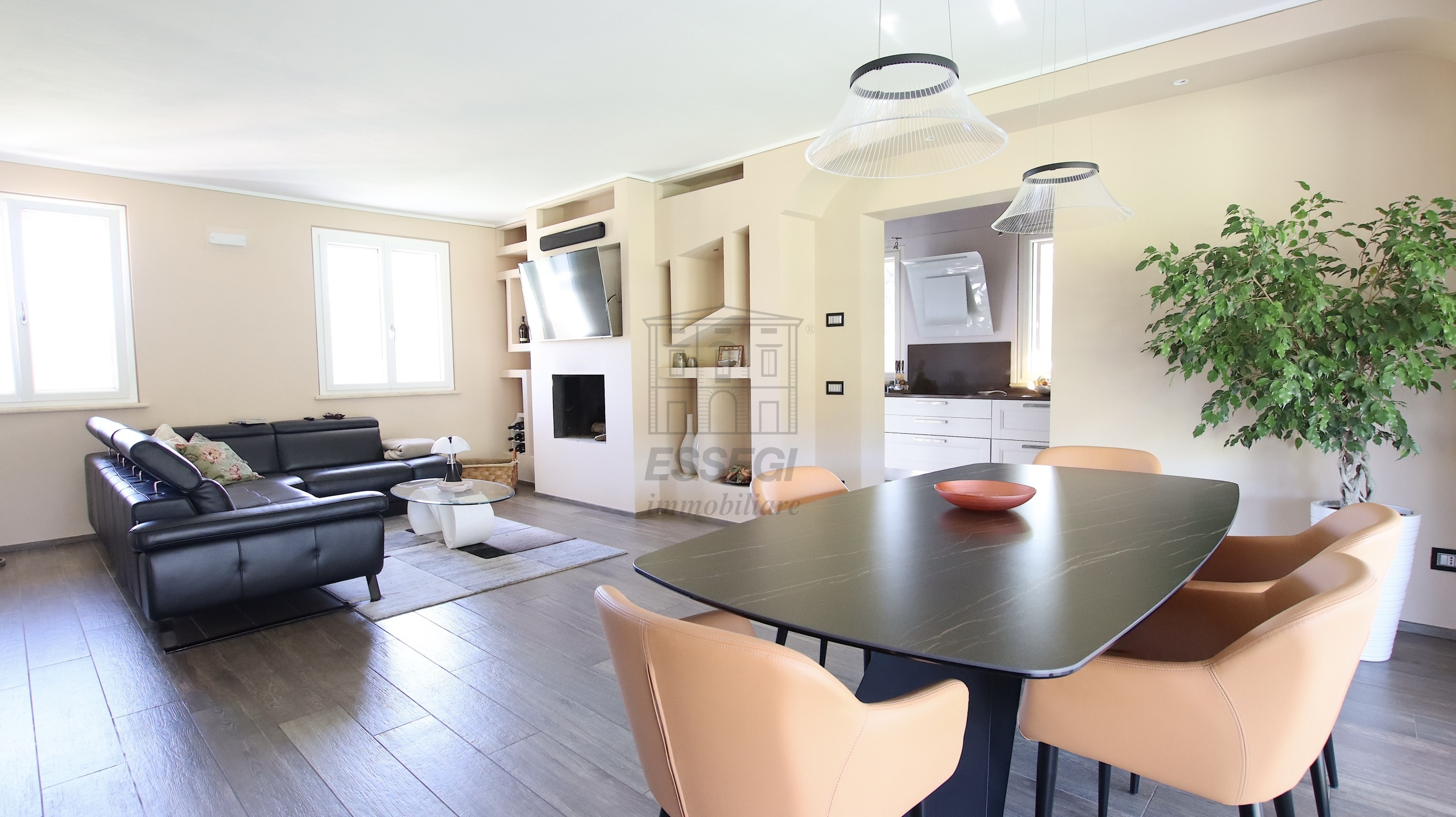 Immagine 20 di Villa in vendita  in Via di San Ginese a Capannori