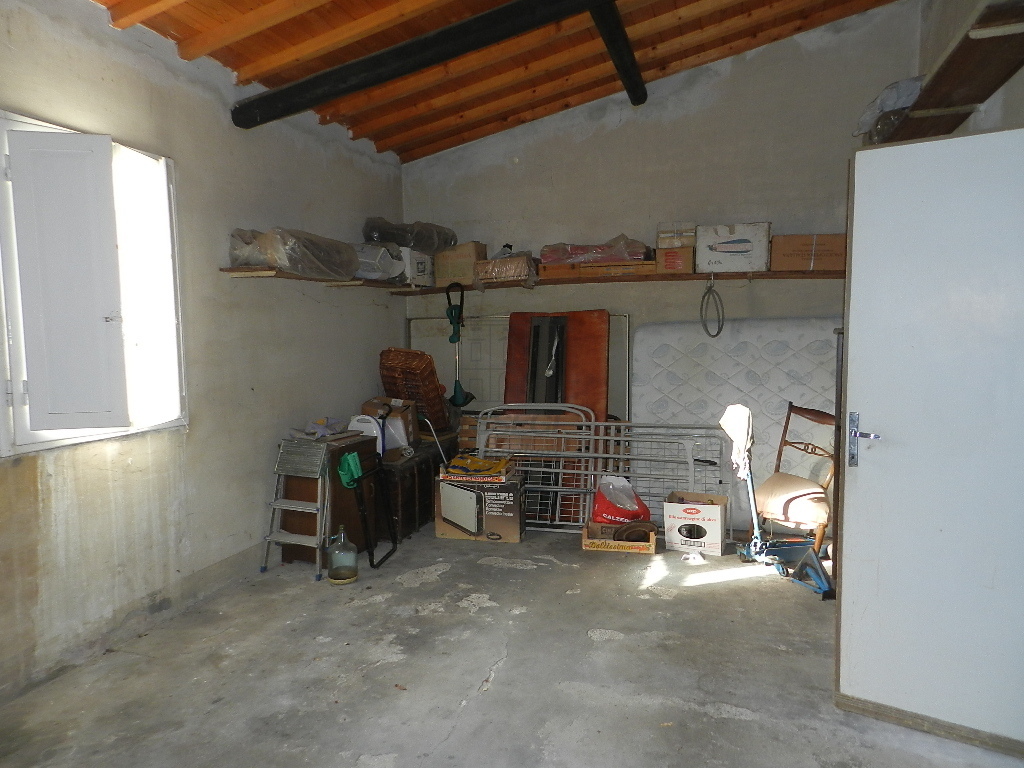 Immagine 22 di Villa in vendita  a Lucca