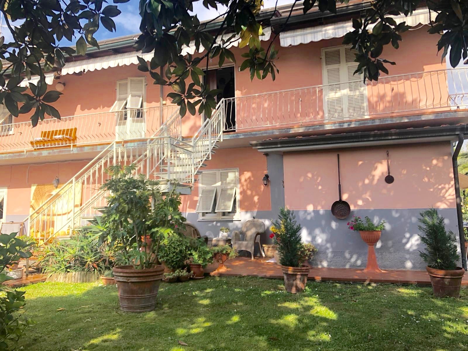 Immagine 5 di Casa semindipendente in vendita  a Castelnuovo Magra