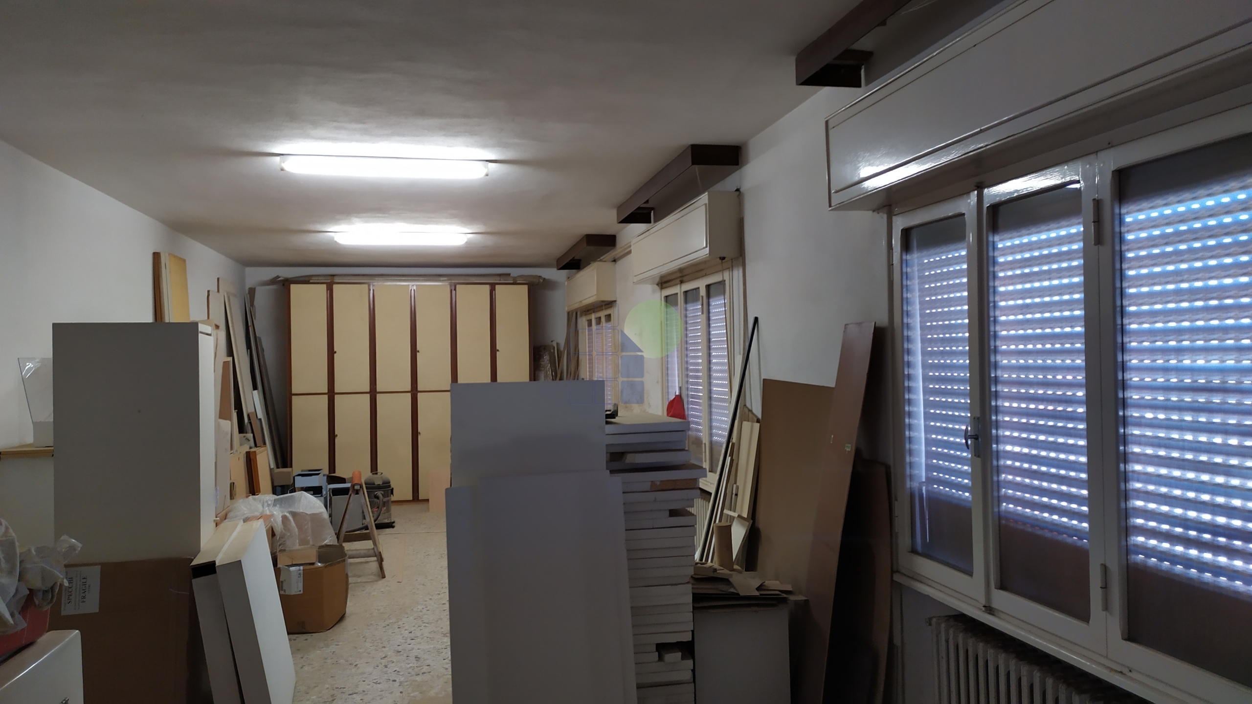 Immagine 8 di Attività artigianale in vendita  in Via Francesco Pera 1 a Livorno