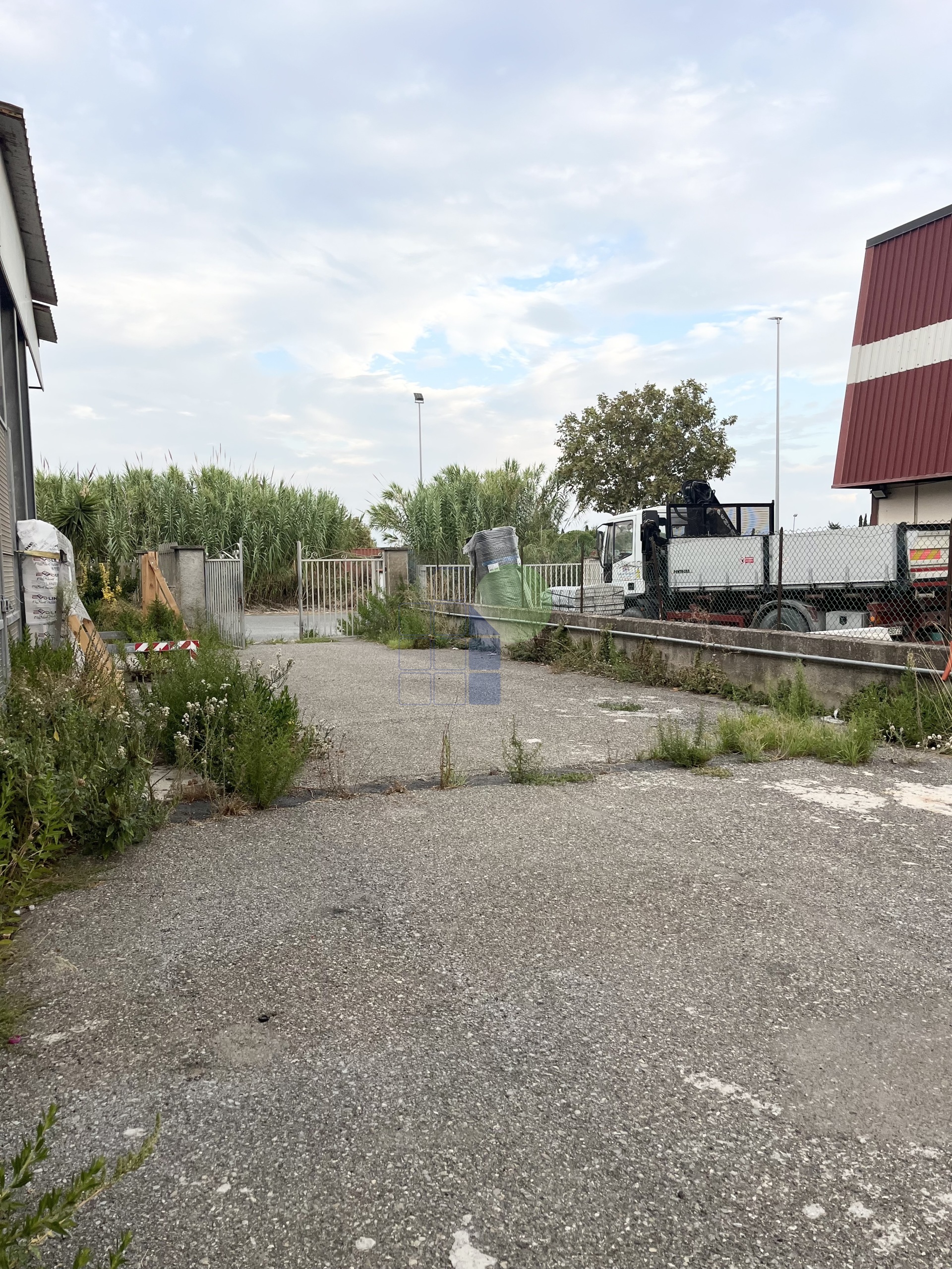 Immagine 4 di Garage in affitto  in Via Guido Rossa 44 a Rosignano Marittimo