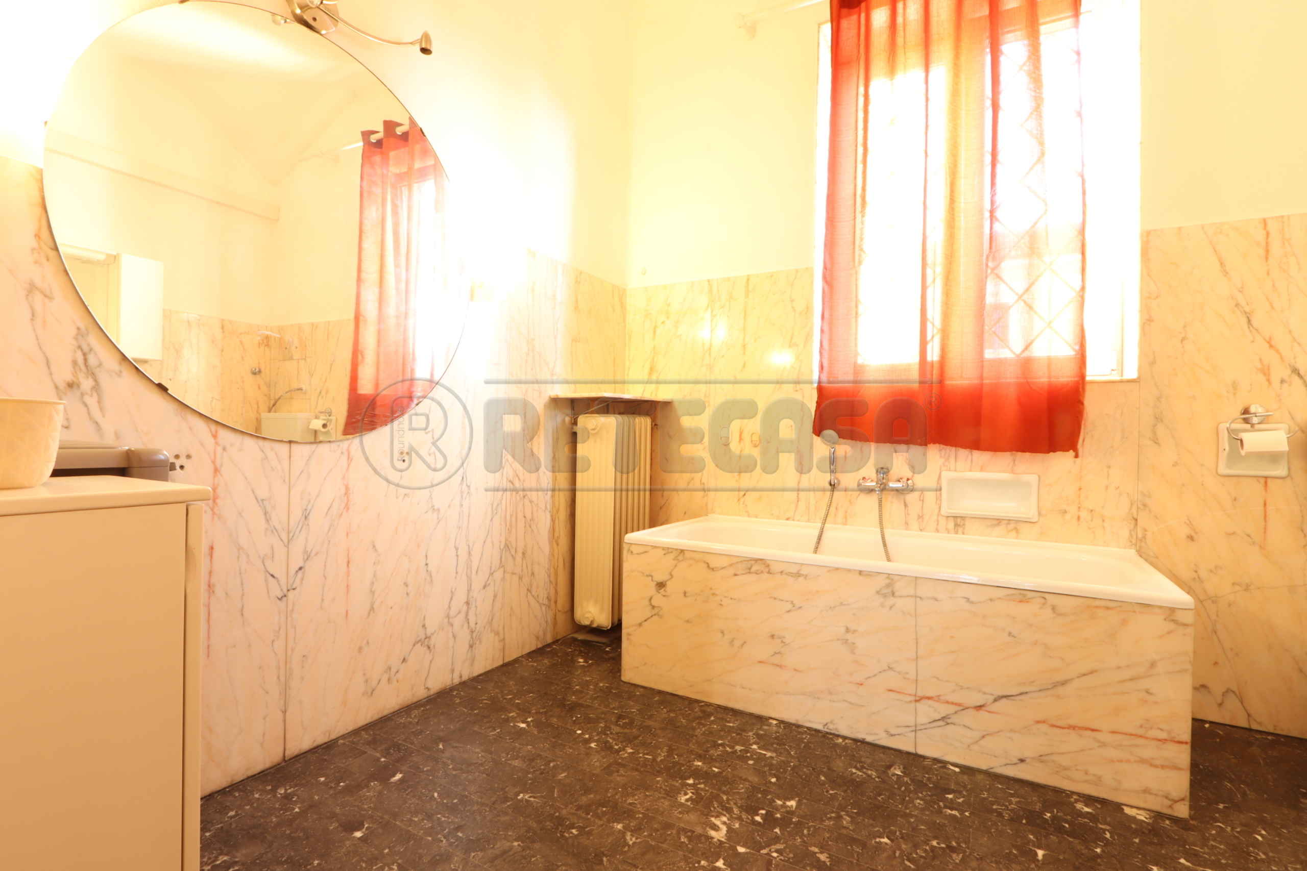 Immagine 20 di Stanza singola in affitto  in Corso Padova a Vicenza