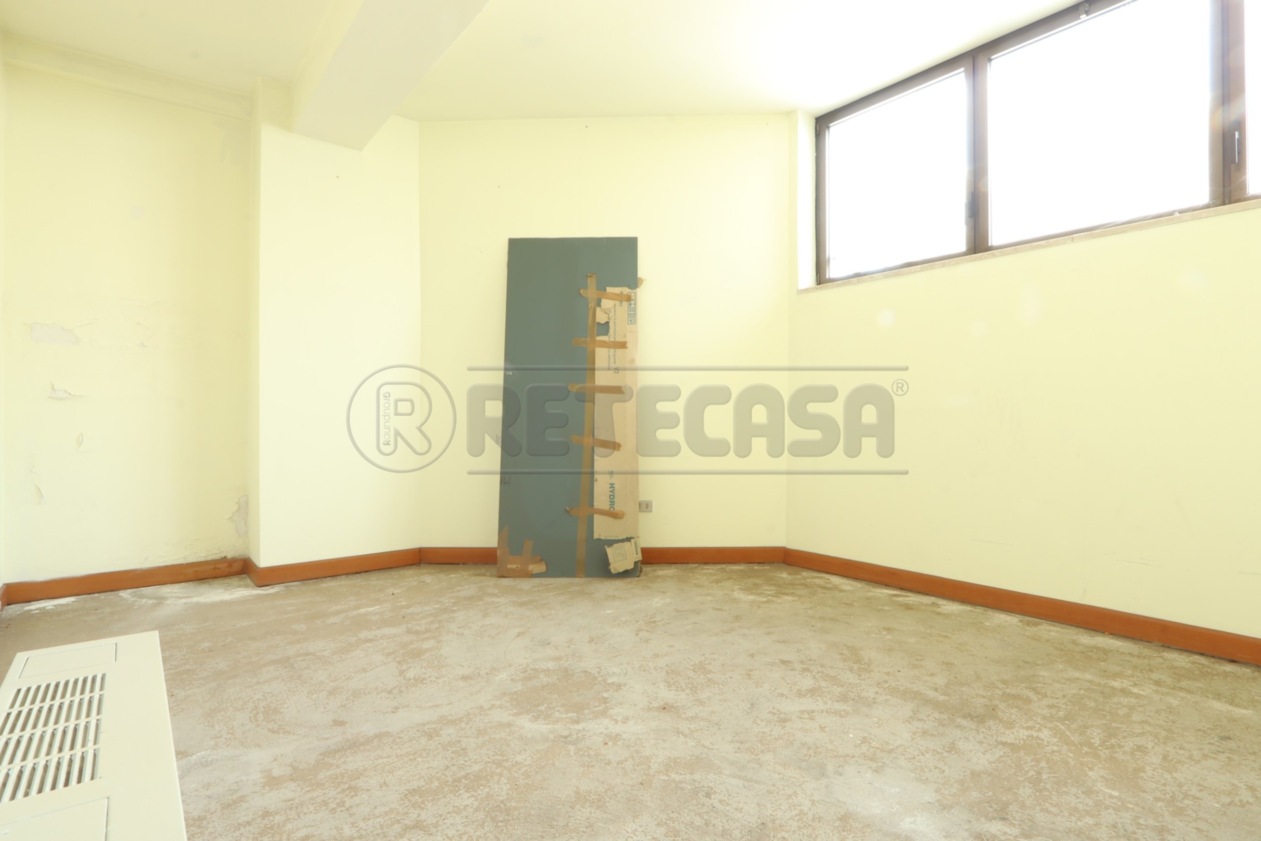 Immagine 12 di Locale commerciale in vendita  in Viale Giuseppe Verdi 32 a Vicenza