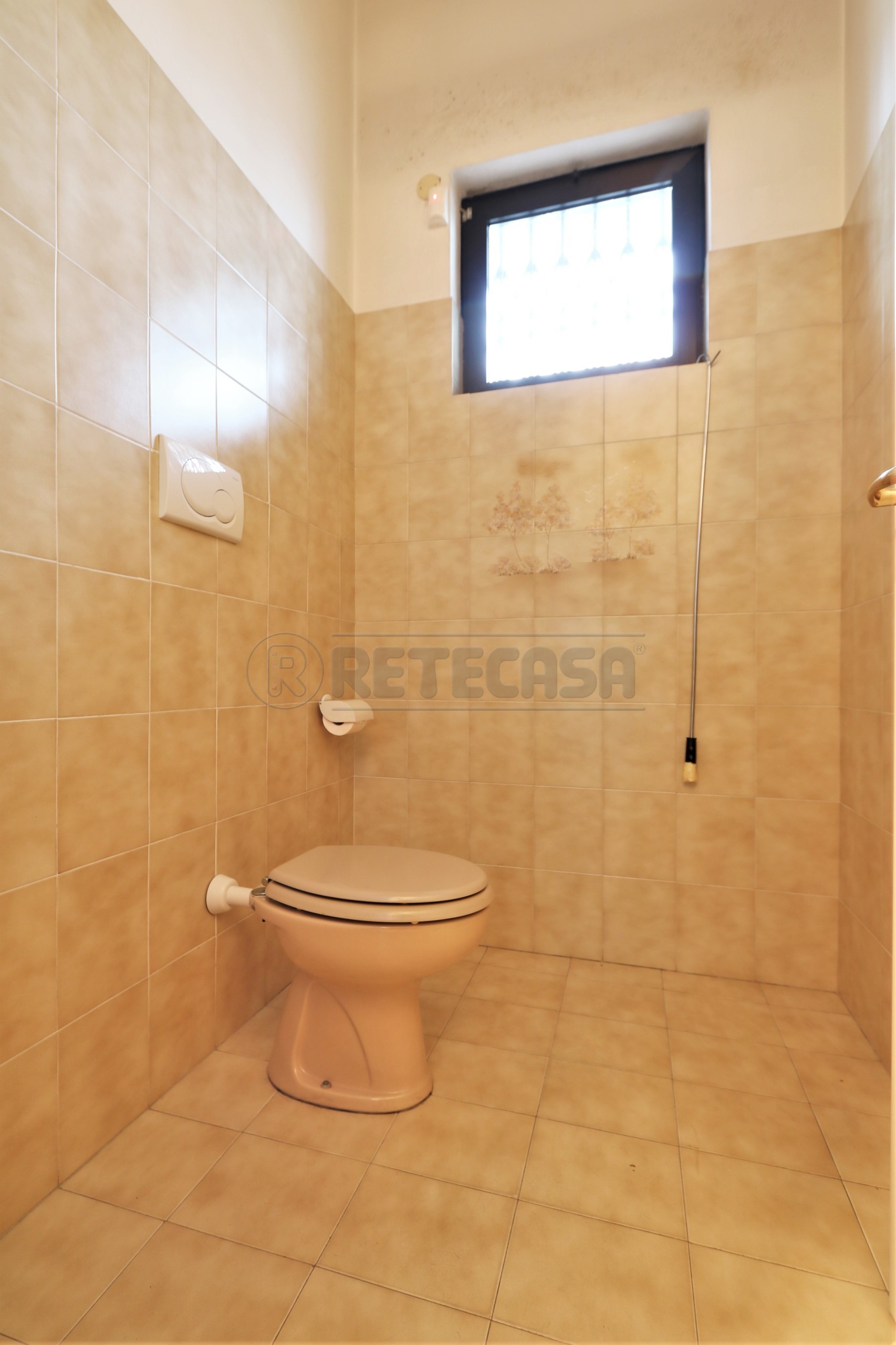 Immagine 18 di Locale commerciale in vendita  in via dal ponte a Torri Di Quartesolo