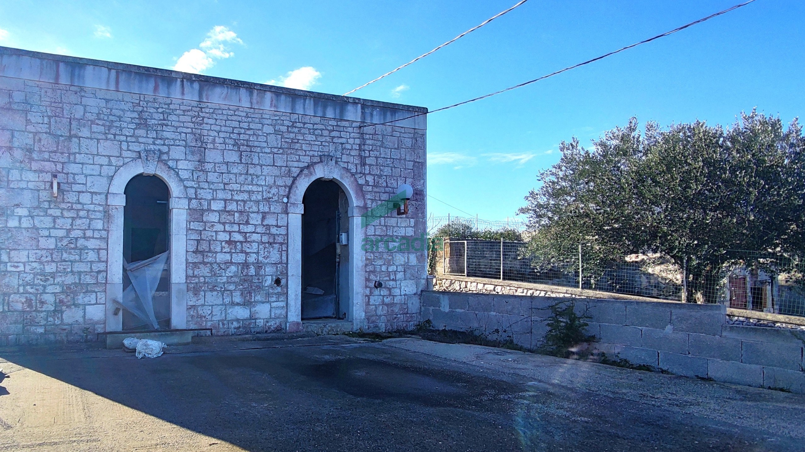 Immagine 1 di Casa indipendente in vendita  in Ex Strada Statale per Putignano 133 a Noci