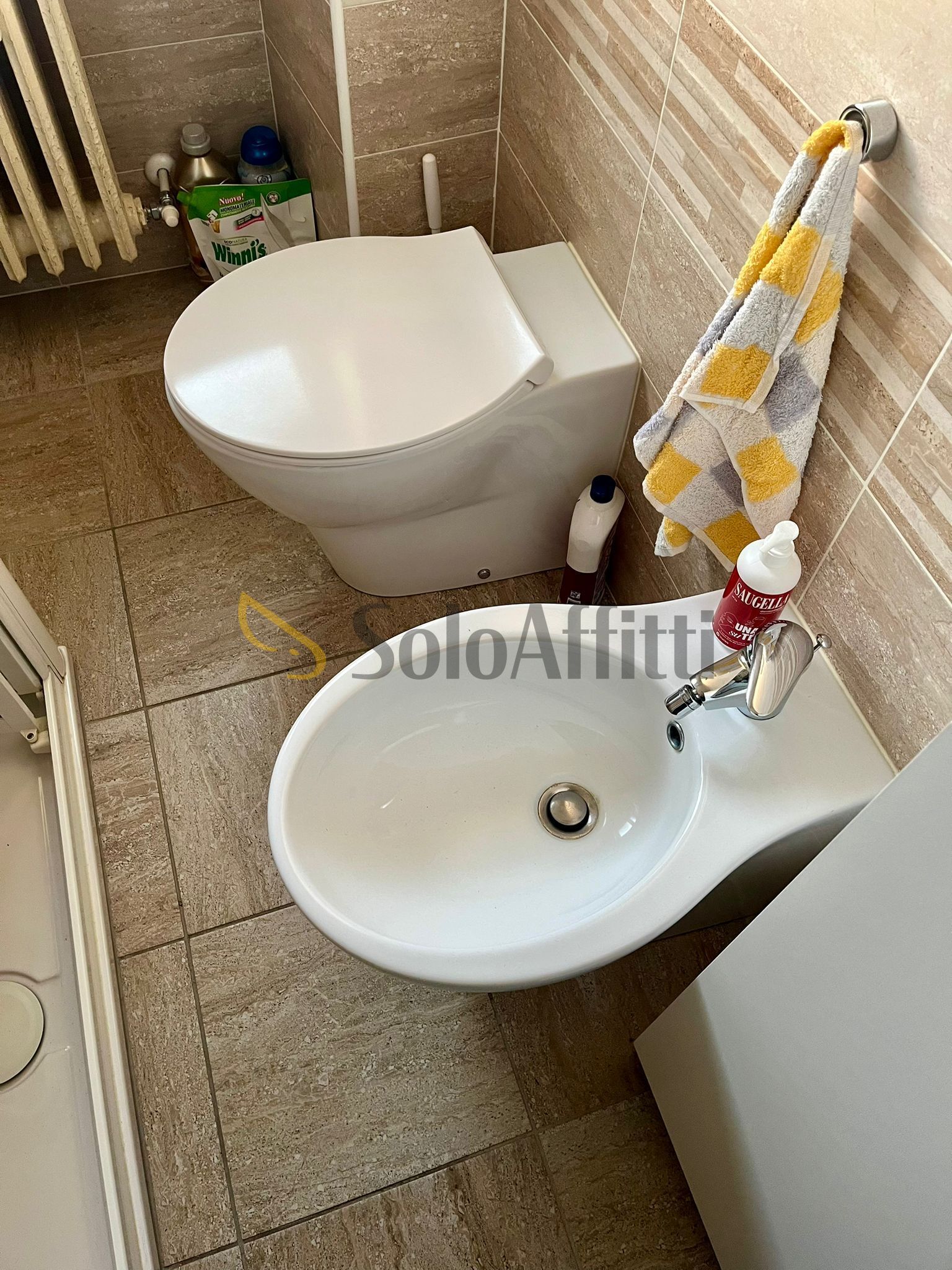 Immagine 21 di Bilocale in affitto  in VIA CHANOUX a Torino