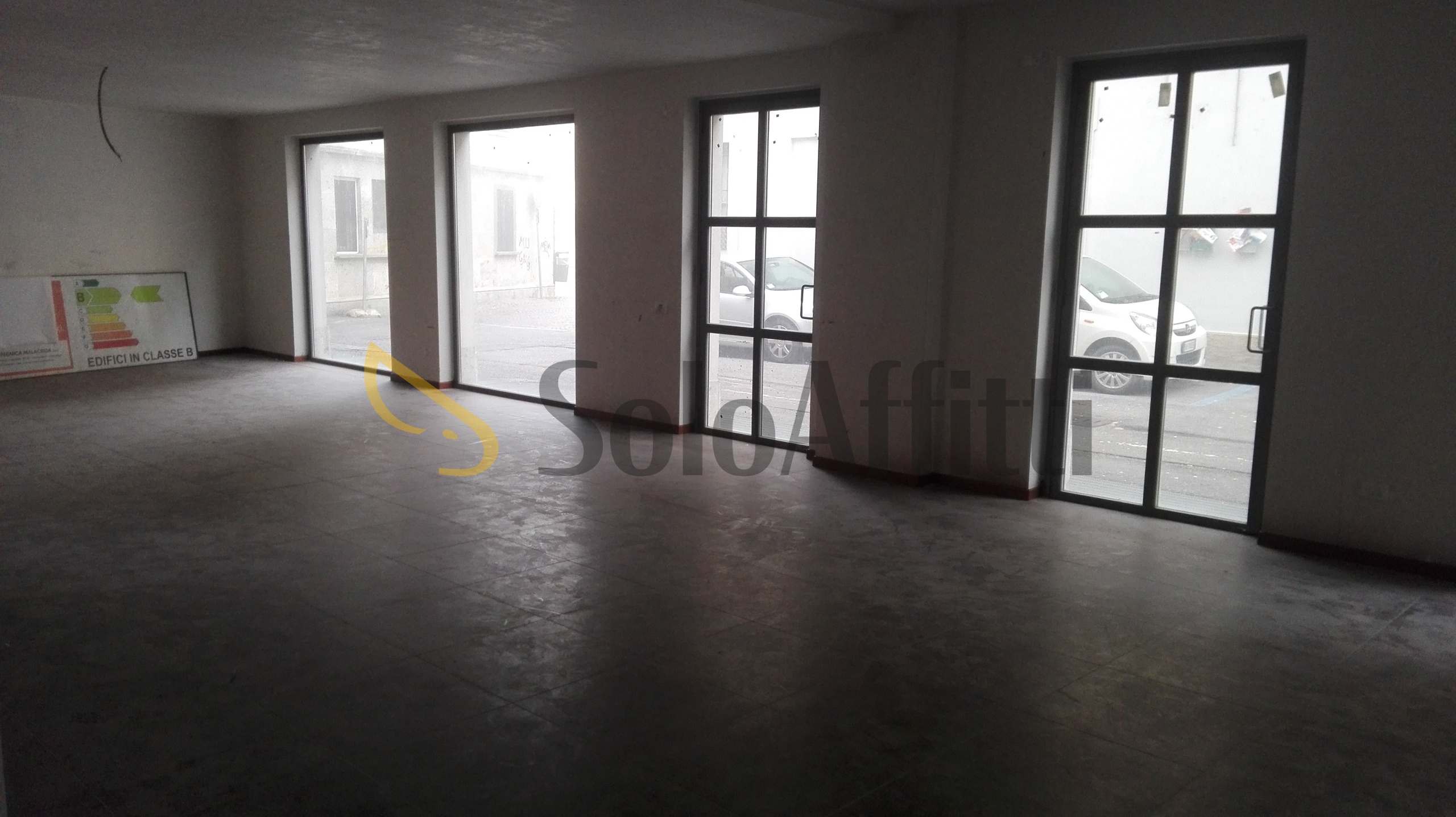 Immagine 7 di Locale commerciale in affitto  in Giuditta Pasta 16 a Saronno