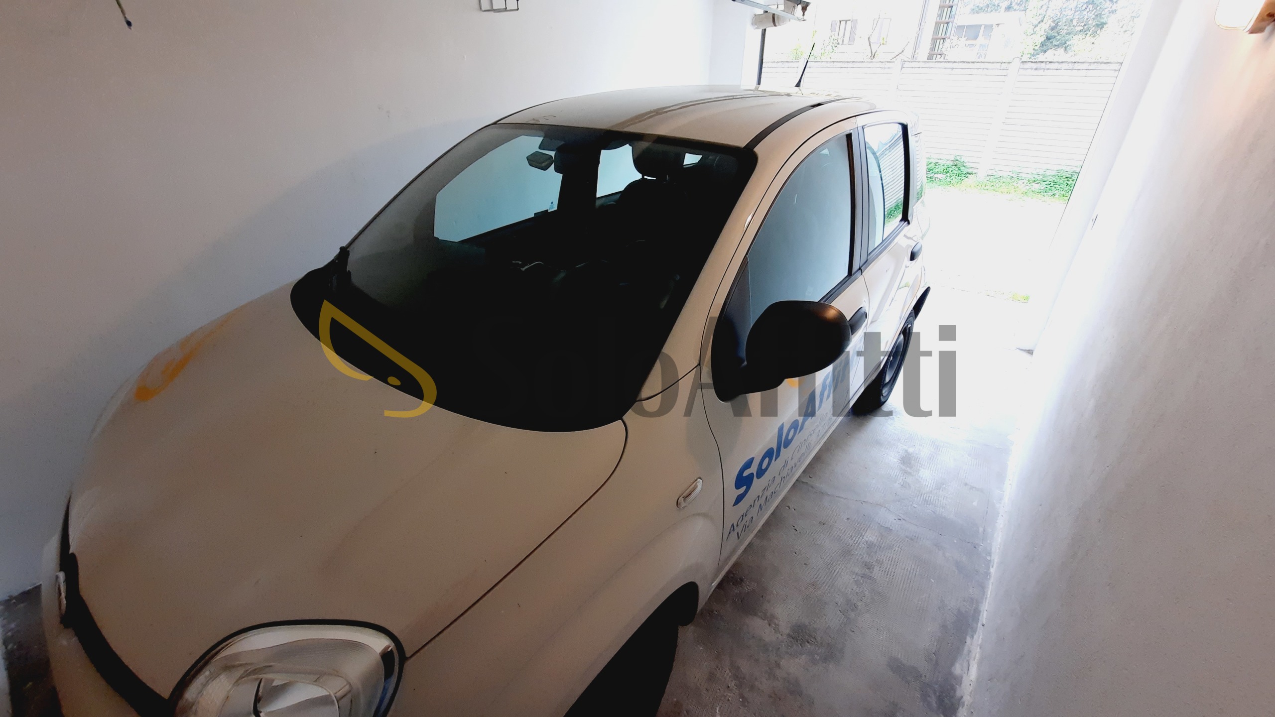 Immagine 2 di Garage in affitto  in Via Monte Grappa 185 a Cinisello Balsamo