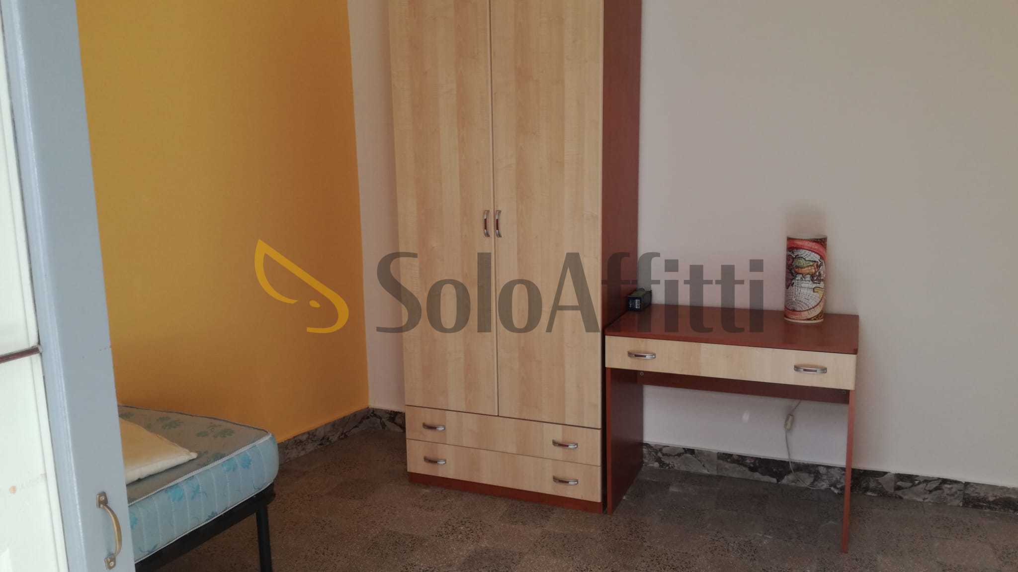 Immagine 9 di Stanza singola in affitto  a Catania