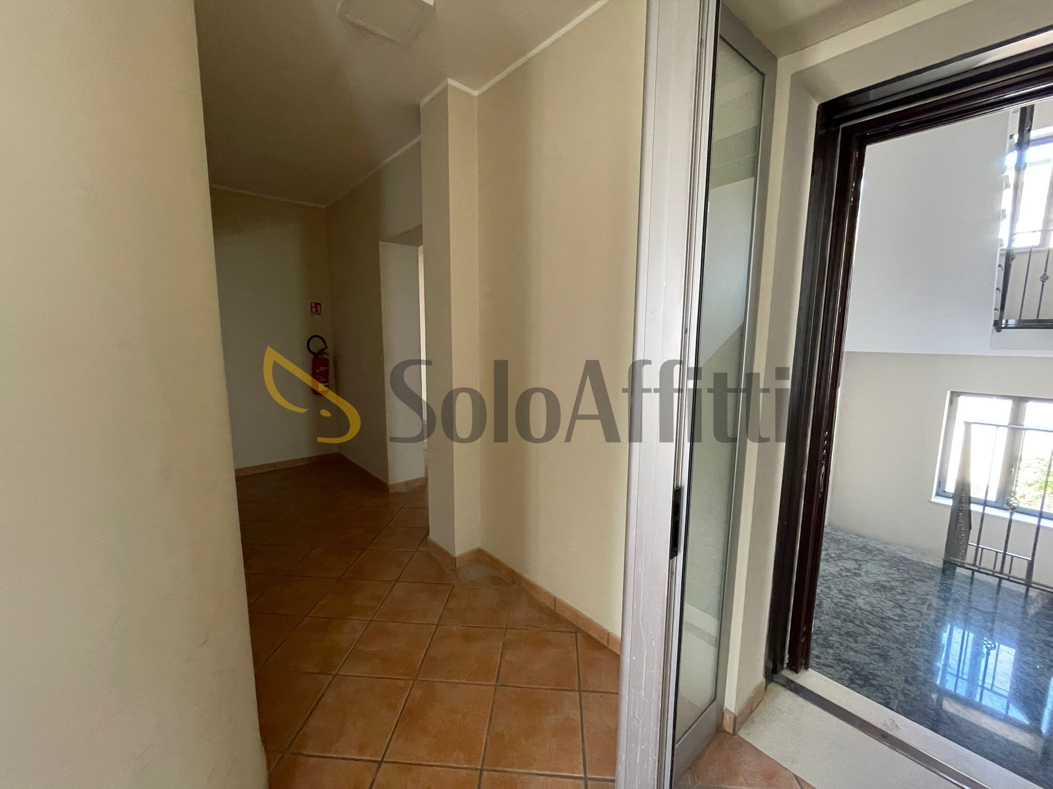 Immagine 9 di Ufficio in affitto  in Via Nazionale Appia 177 a Casapulla