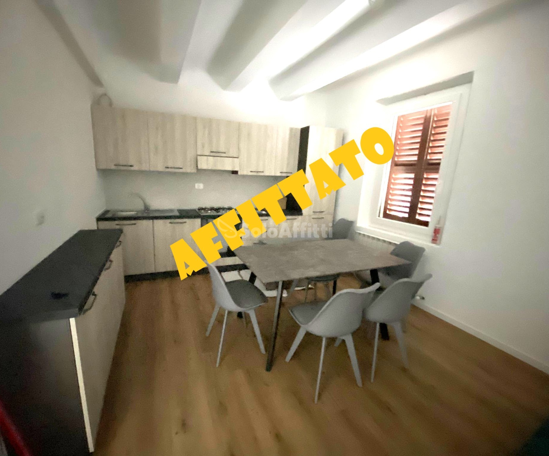 Immagine 1 di Bilocale in affitto  a Jesi