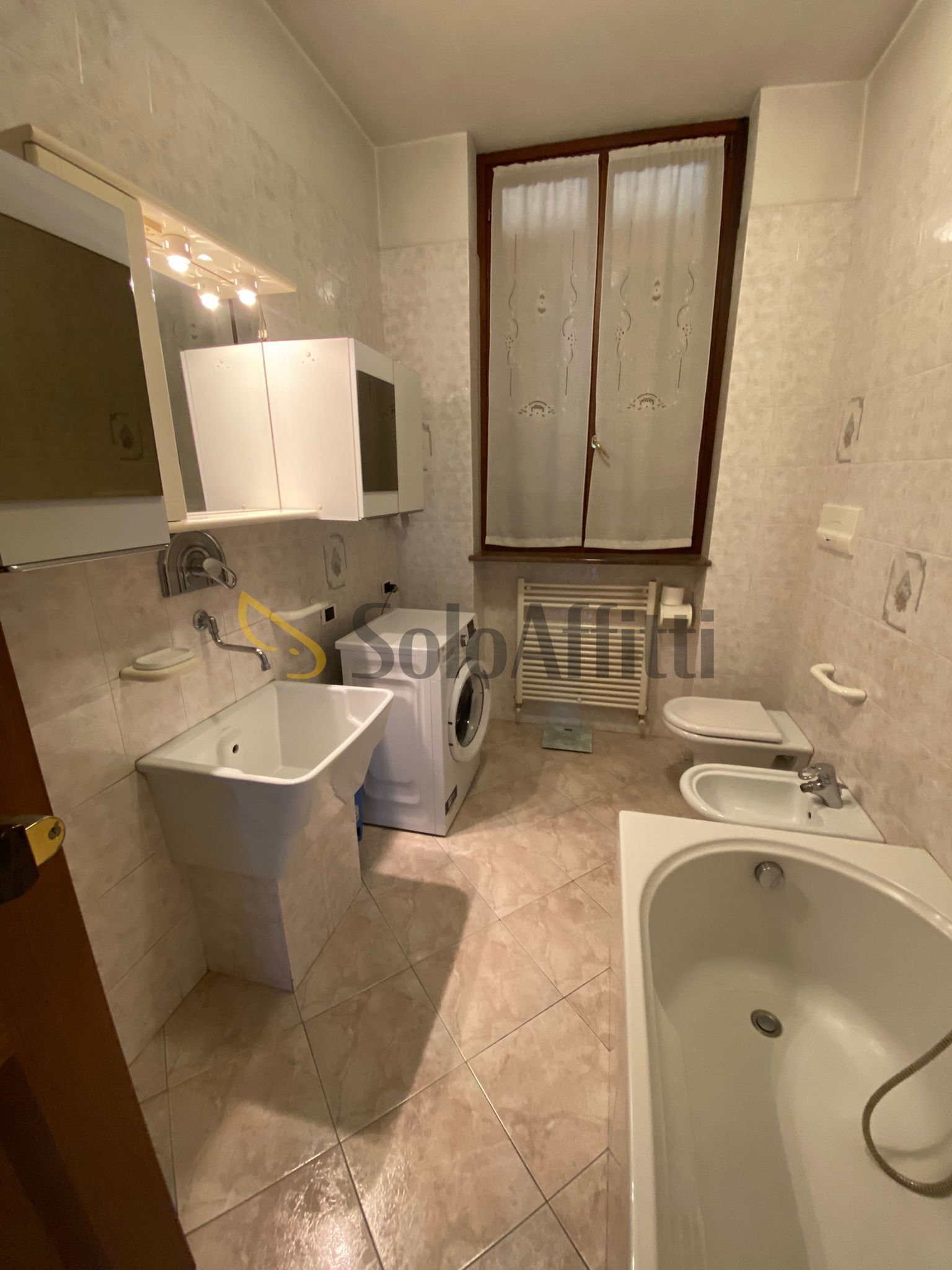 Immagine 15 di Stanza singola in affitto  in Via Milano 9 a Seregno