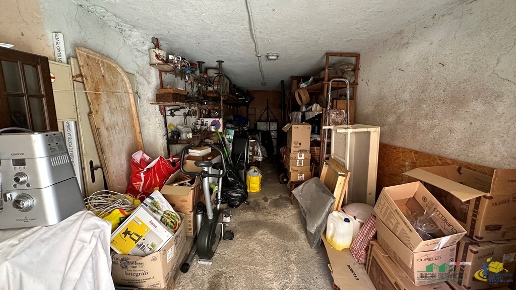 Immagine 20 di Porzione di casa in vendita  in Via Riva D'Armi a Brugnato