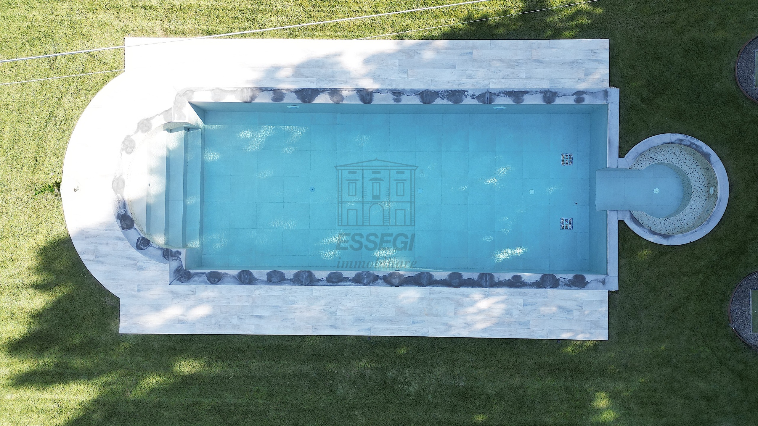 Immagine 5 di Villa in vendita  in Via di San Ginese a Capannori