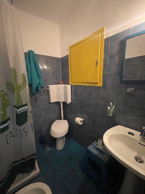 Immagine 7 di Bilocale in vendita  a Lerici