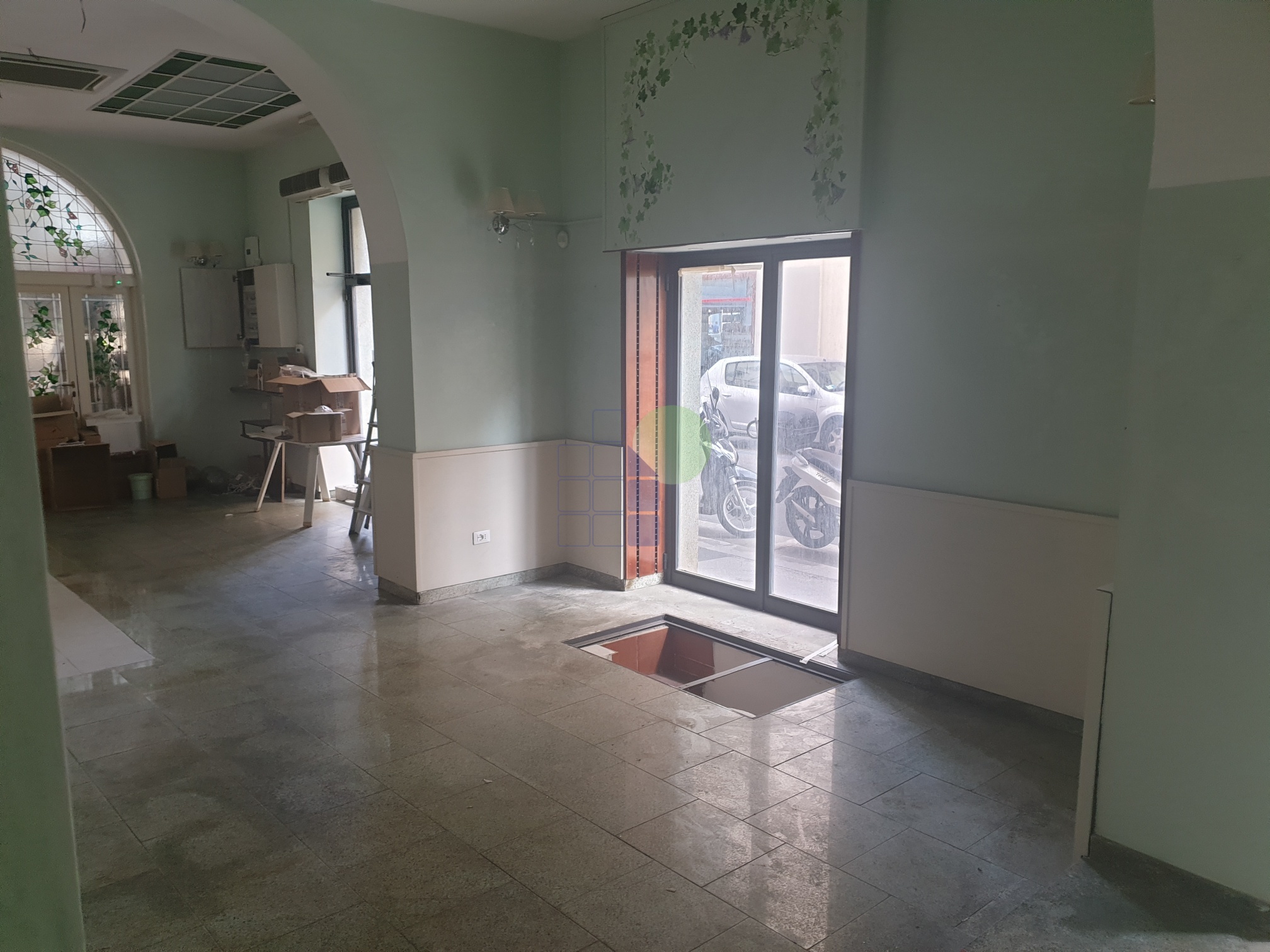 Immagine 3 di Capannone industriale in affitto  in Piazza Cavour 8 a Livorno