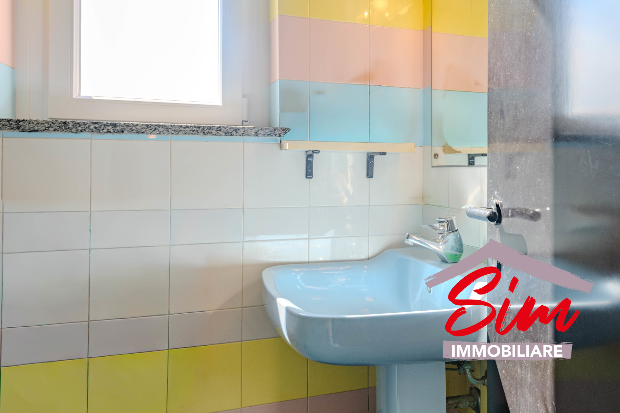 Immagine 49 di Villa in vendita  in Via Roncaglione snc a Casalino