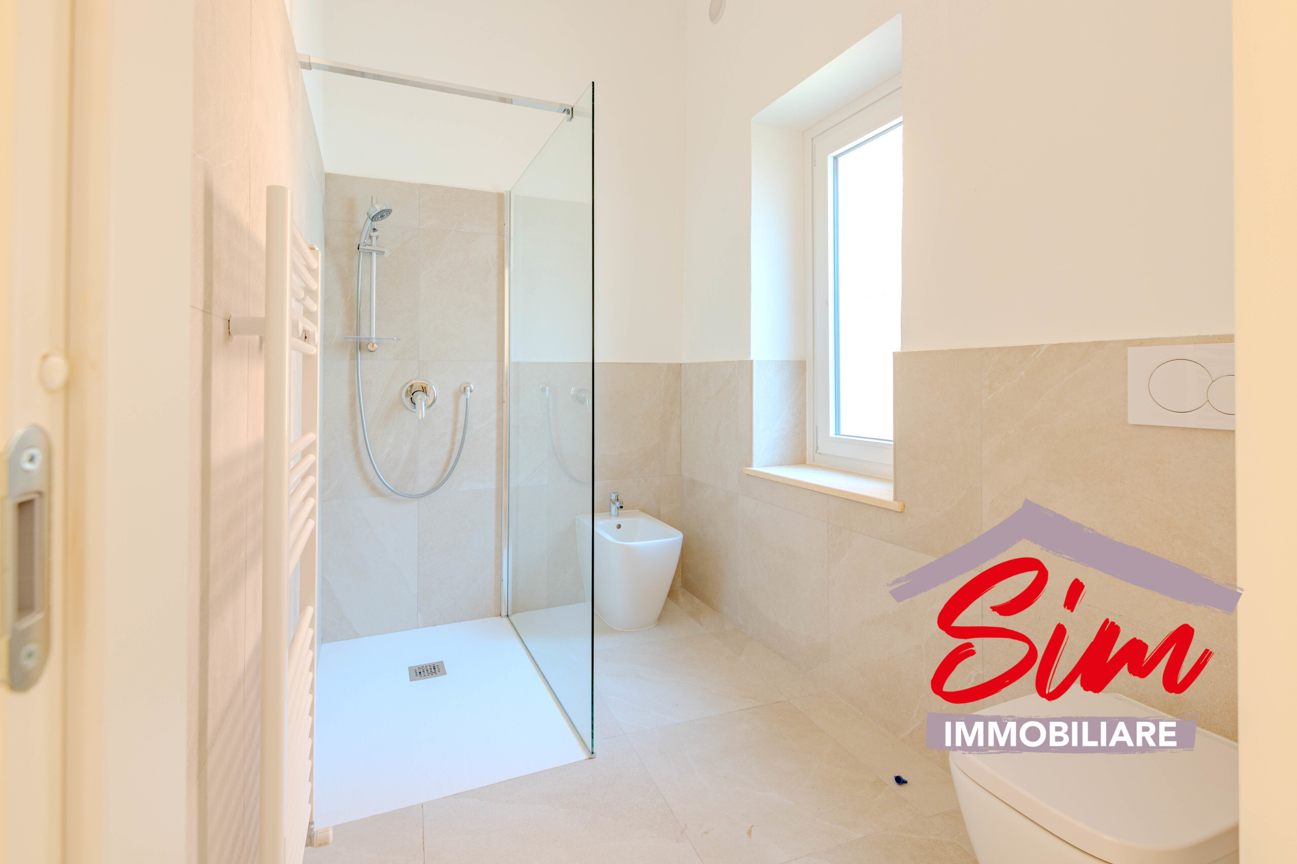 Immagine 10 di Bilocale in affitto  in Corso Cavour snc a Trino Vercellese