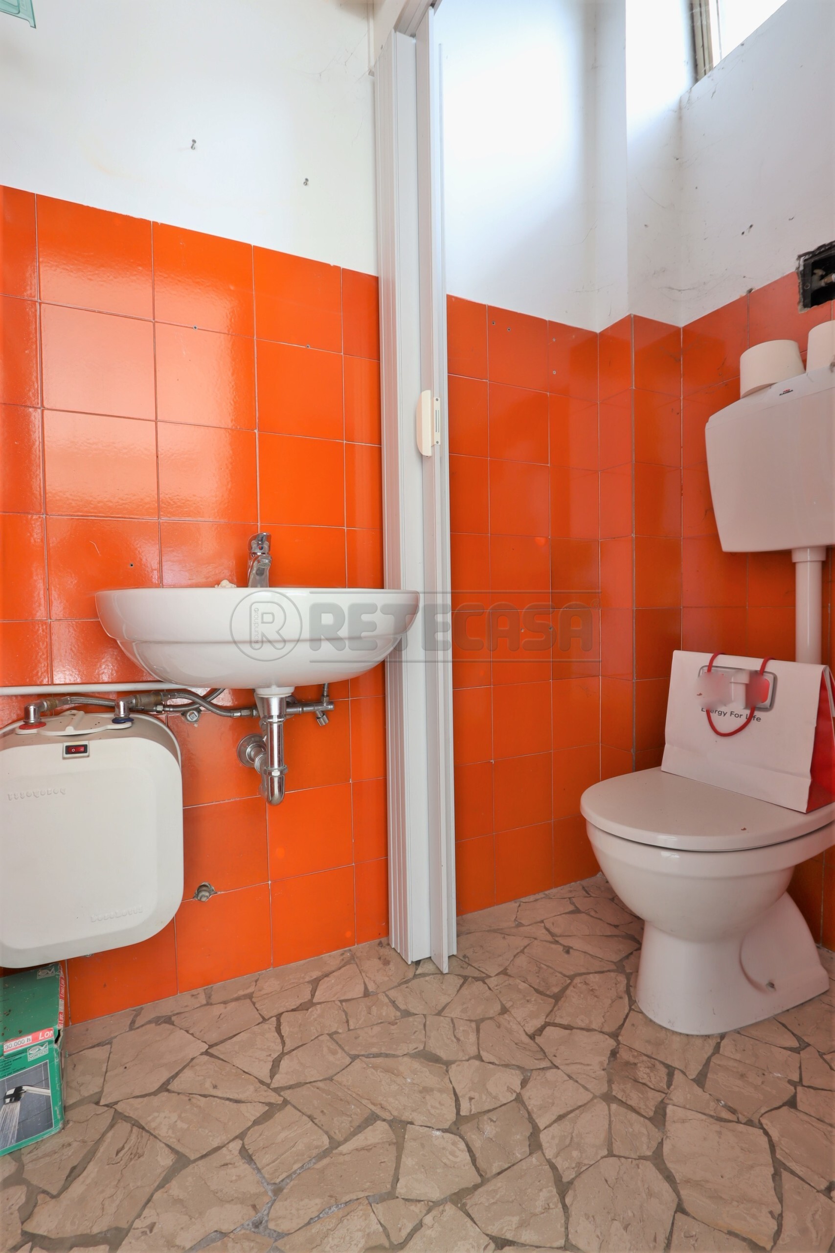 Immagine 8 di Locale commerciale in affitto  in Via Fradellin a Montegalda