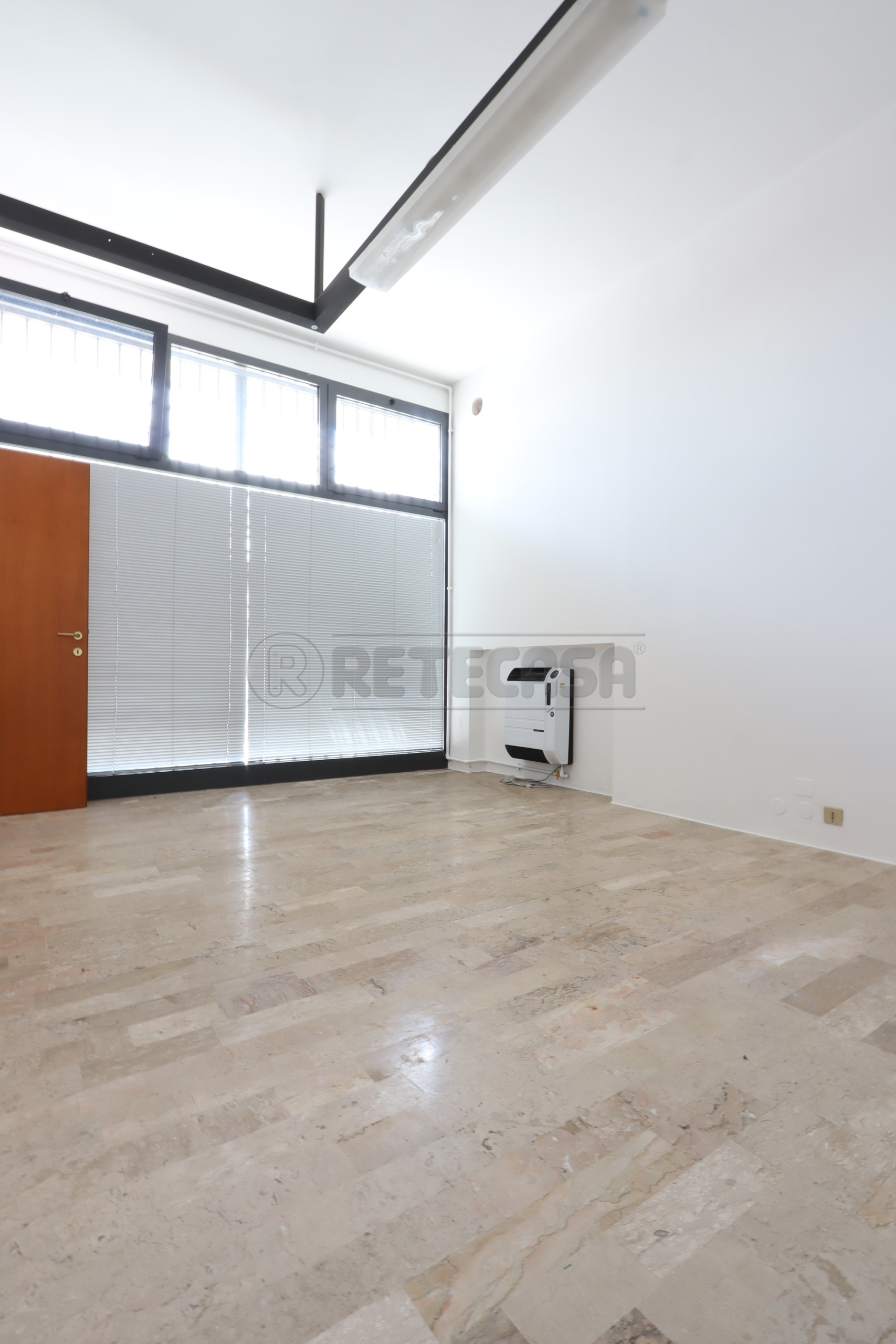 Immagine 8 di Locale commerciale in affitto  in Via San Gaetano a Longare