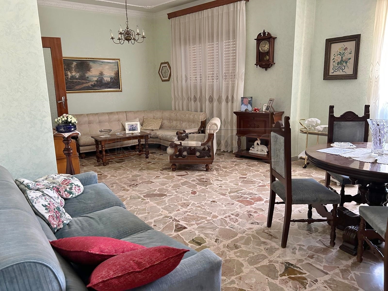 Immagine 10 di Quadrilocale in vendita  in VIA ALCIDE DE GASPERI 47 a Caltanissetta