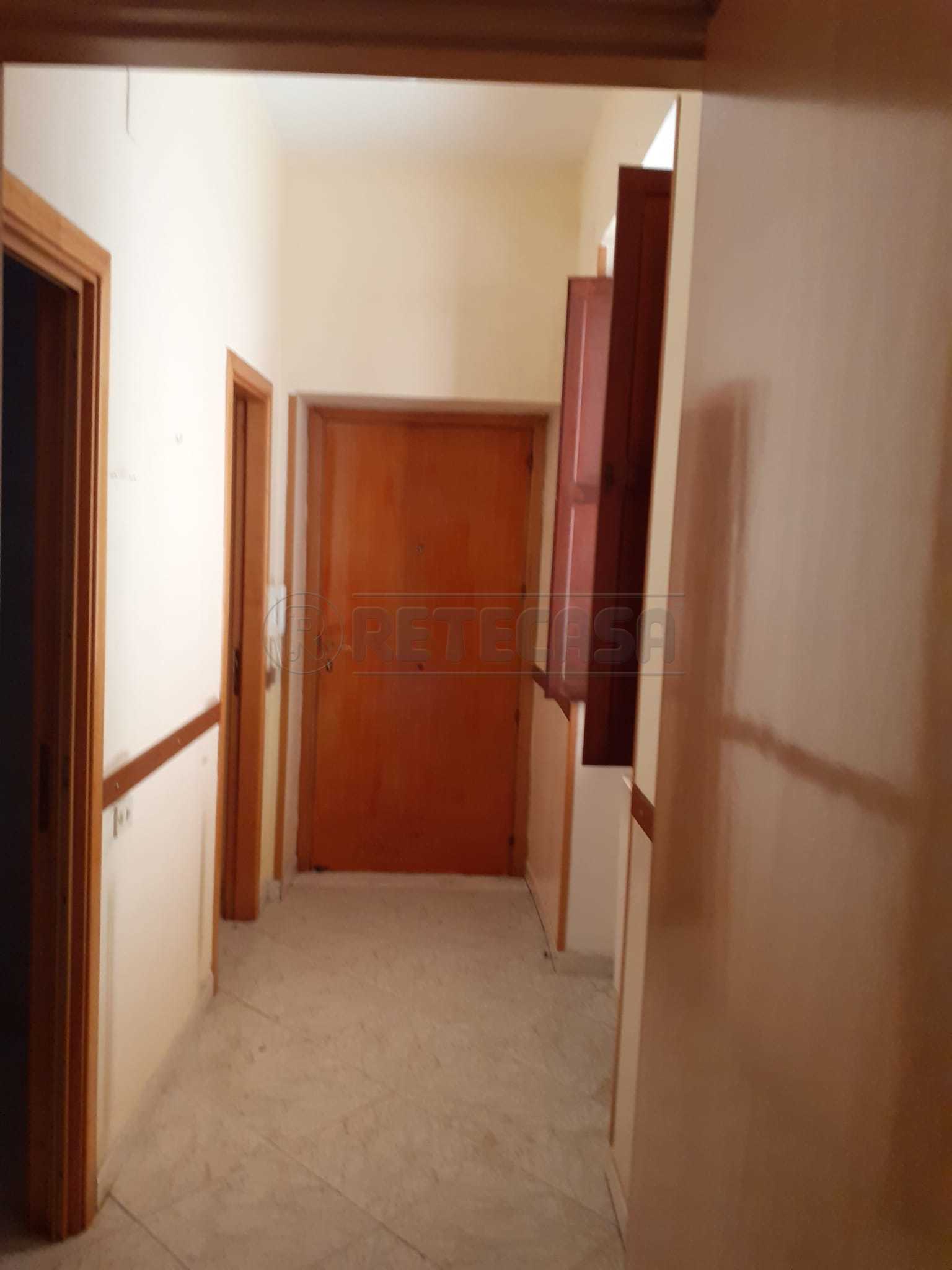 Immagine 7 di Trilocale in vendita  in via Ugo Pepe 4 a Salerno