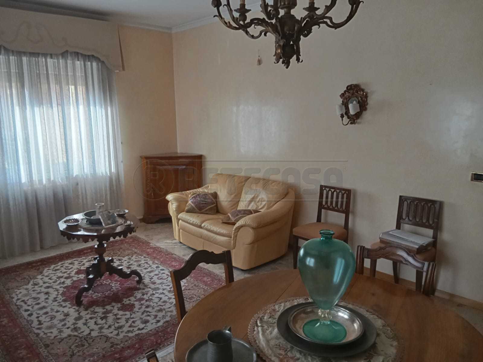 Immagine 18 di Villa in affitto  a Nembro