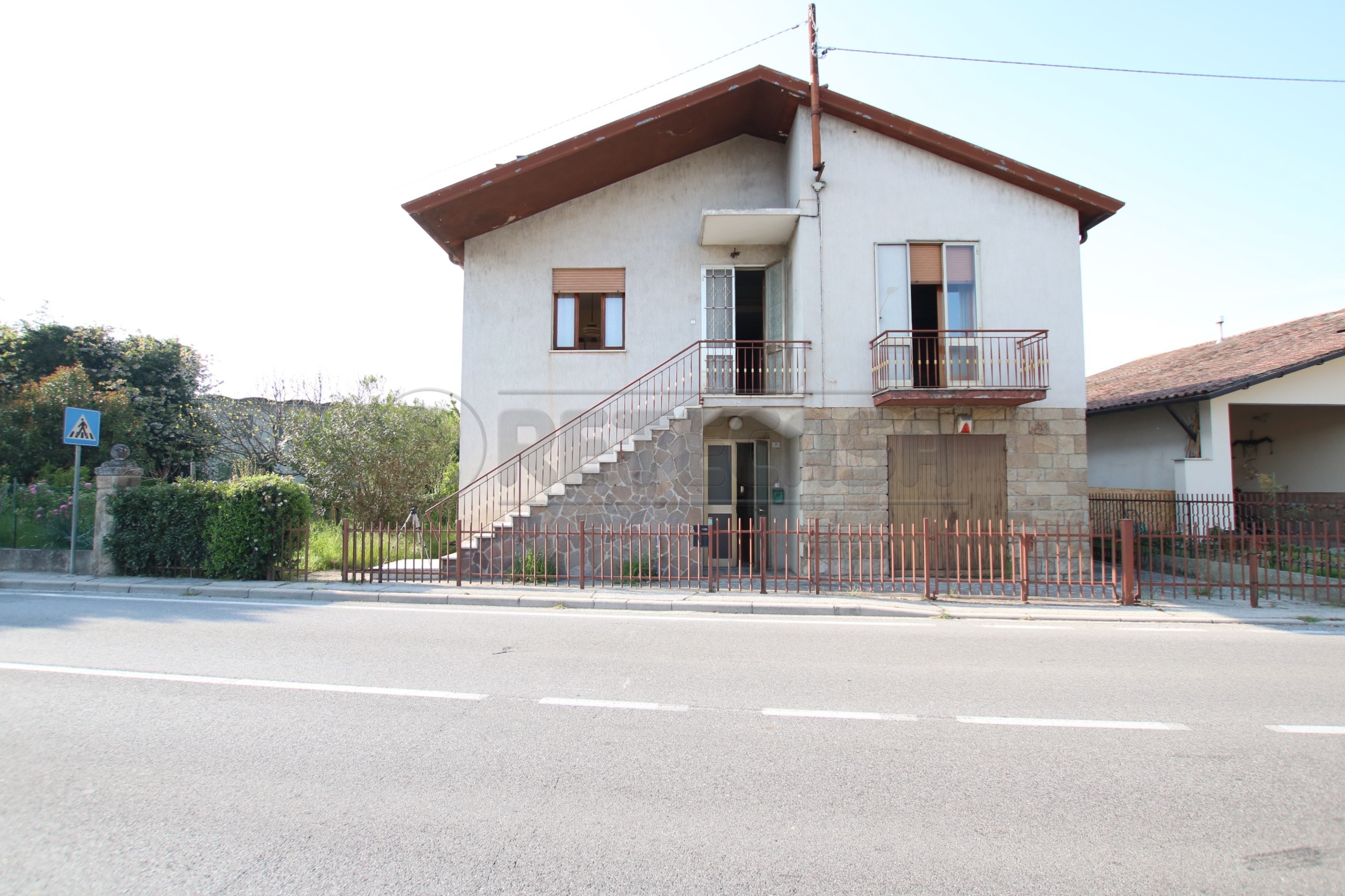 Immagine 3 di Casa bifamiliare in vendita  a Montegalda