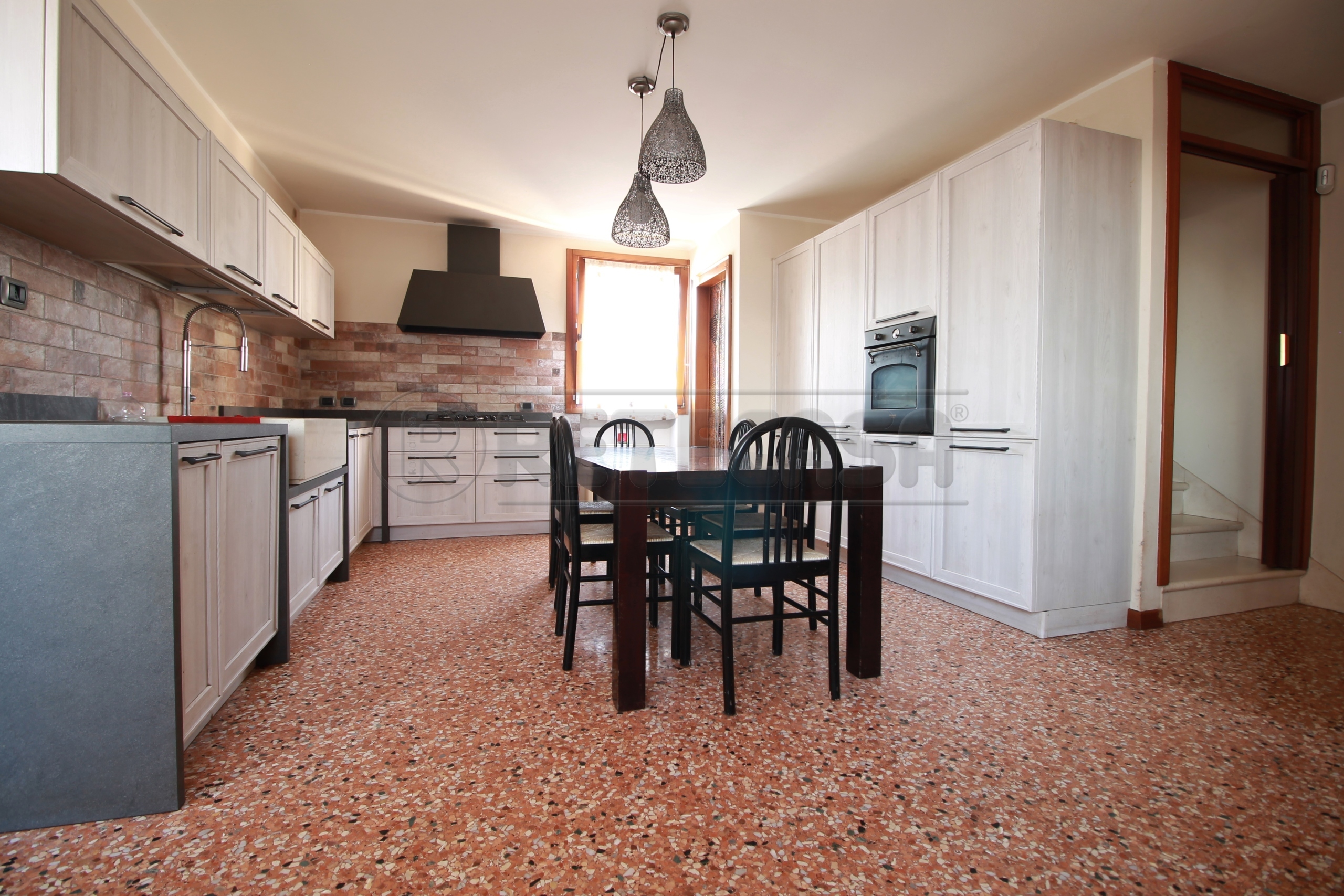 Immagine 2 di Casa semindipendente in vendita  in Via Mason 19 a Gambellara