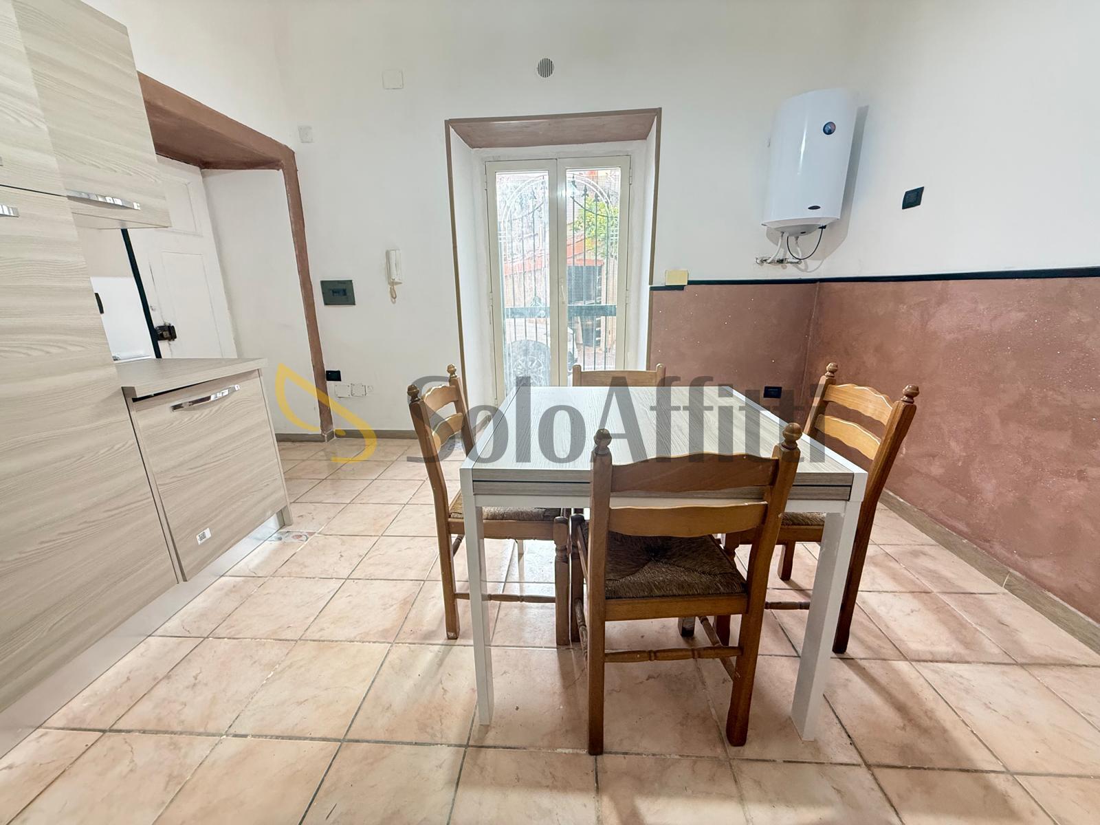 Immagine 6 di Bilocale in affitto  in Via Montagna 15 a Caserta