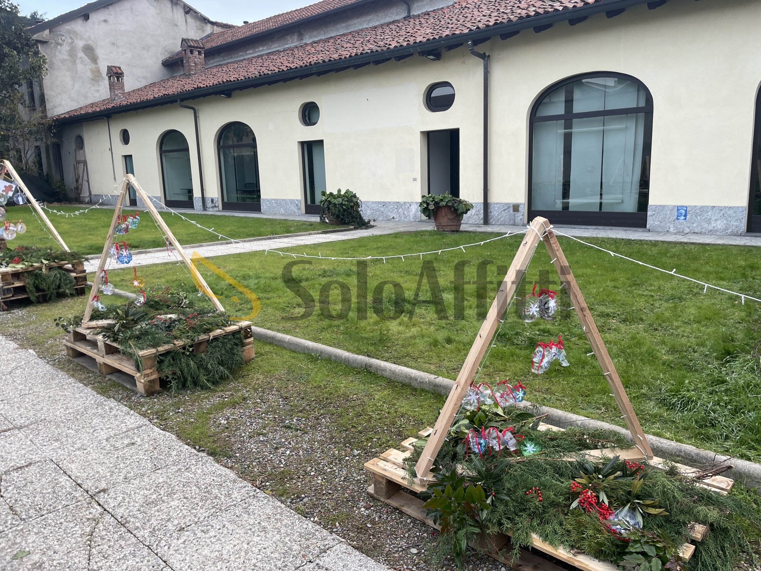 Immagine 7 di Locale commerciale in affitto  in Piazza Baracca 18 a Buscate