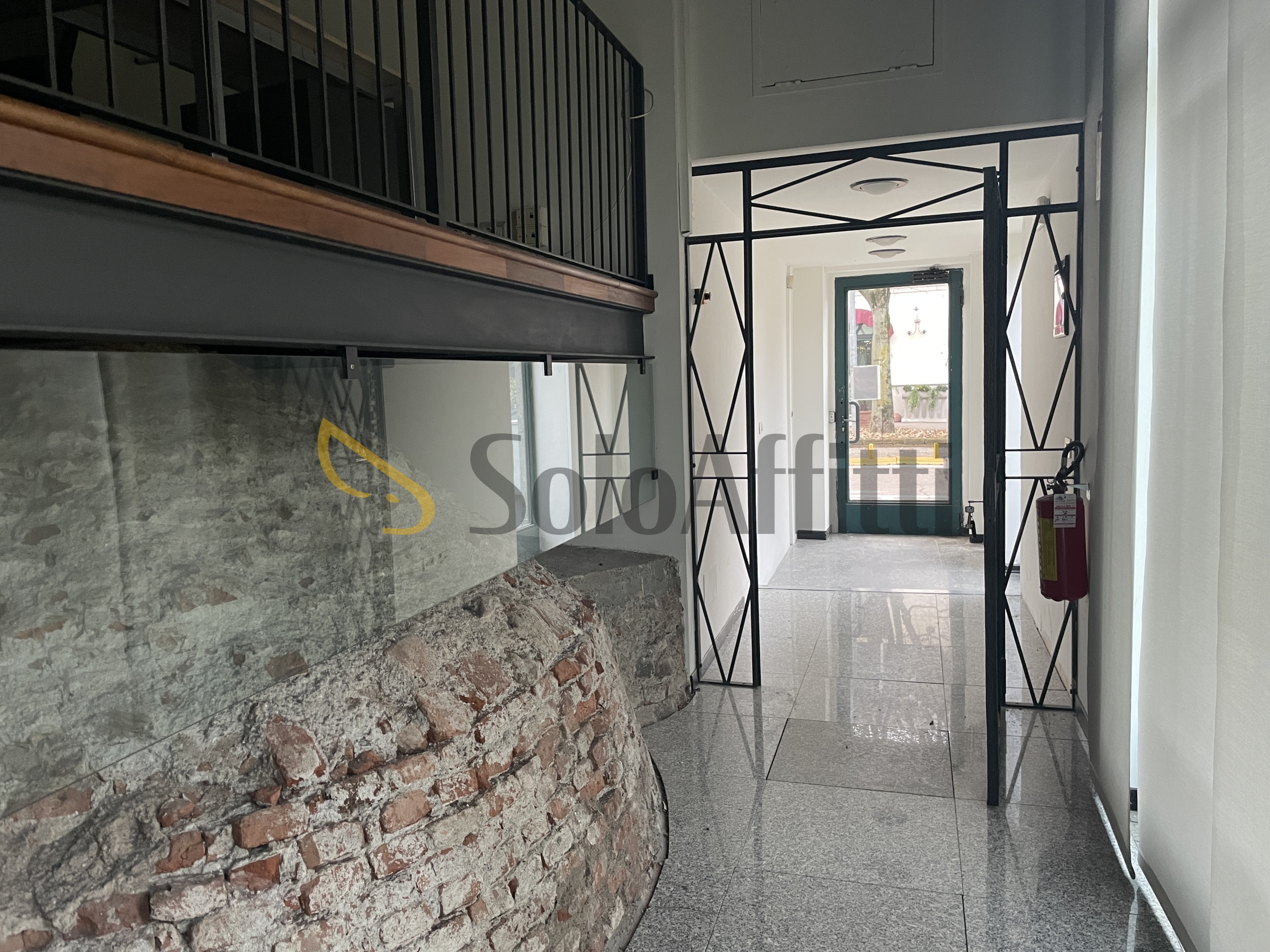 Immagine 19 di Locale commerciale in affitto  in Piazza Baracca 18 a Buscate