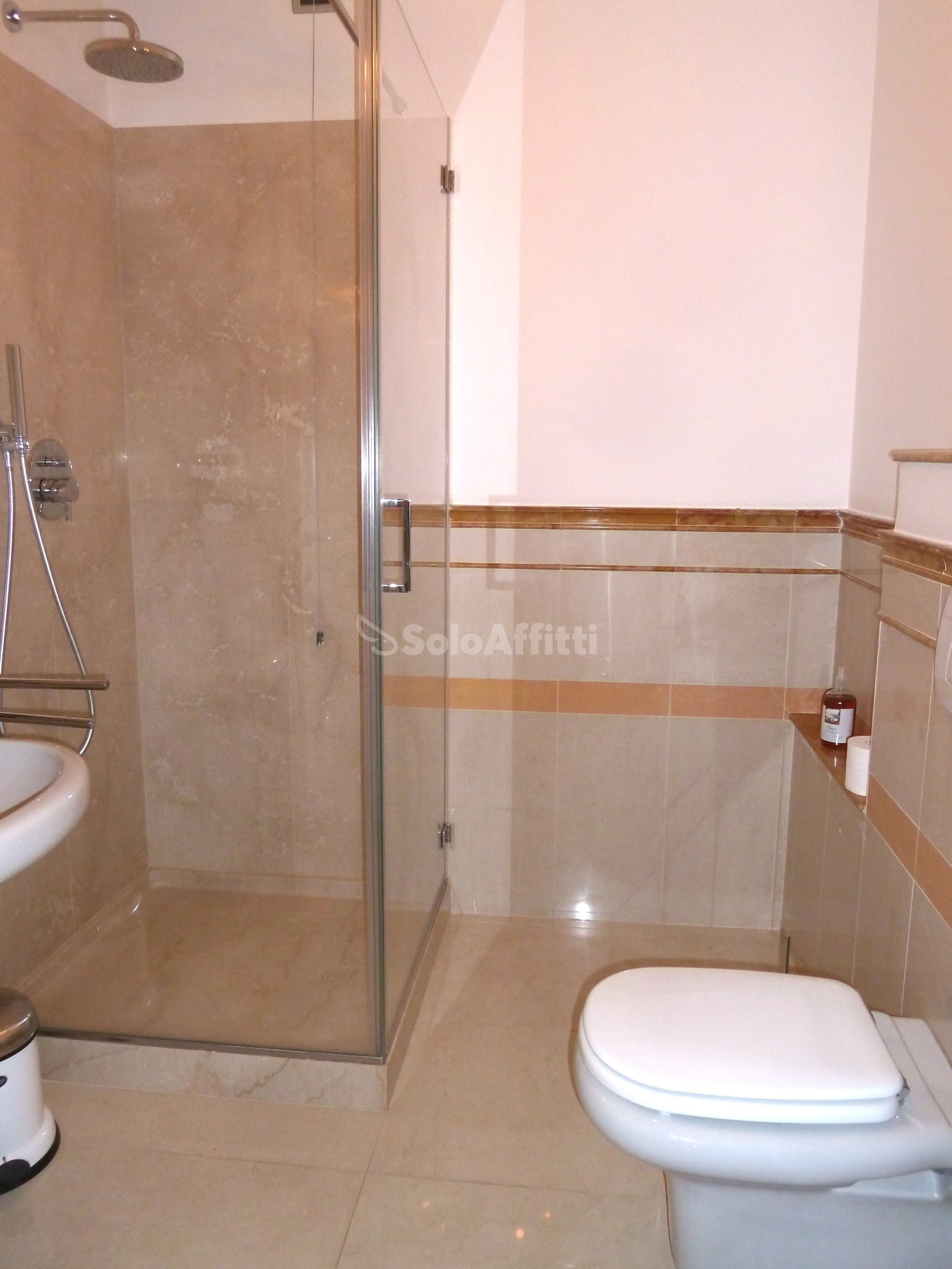 Immagine 12 di Bilocale in affitto  in Corso G. Garibaldi 82 a San Remo