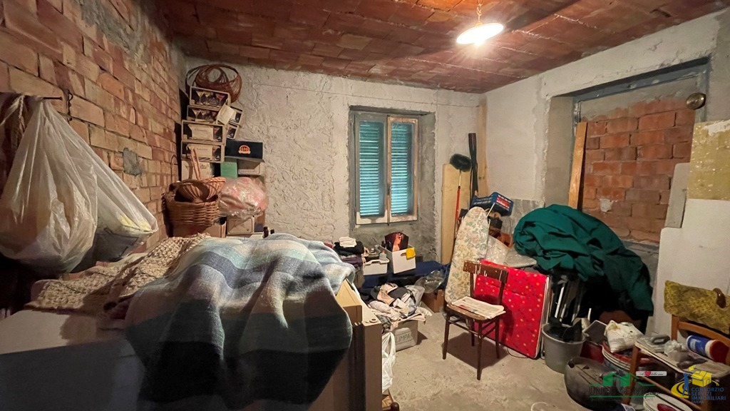 Immagine 17 di Rustico / casale in vendita  in pessola casa gasparone 81 a Varsi
