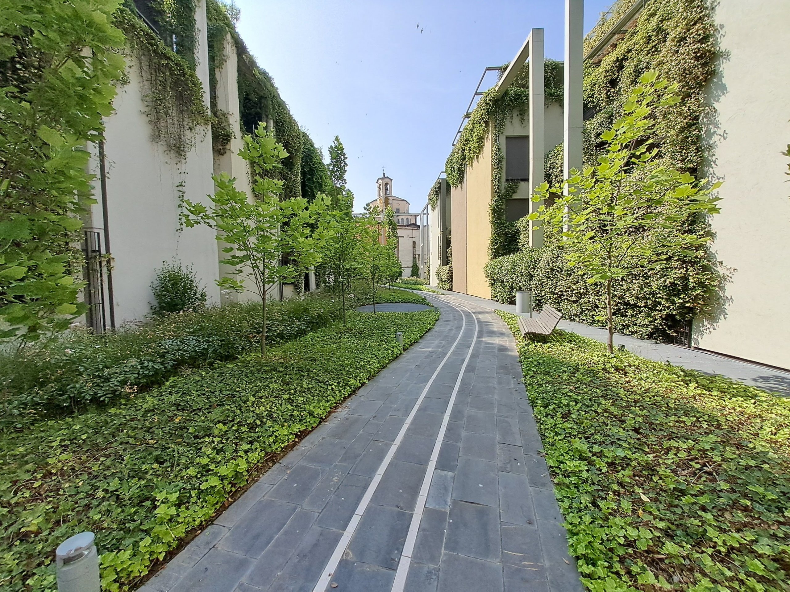 Immagine 33 di Trilocale in vendita  in Borgo delle Grazie 3 a Parma