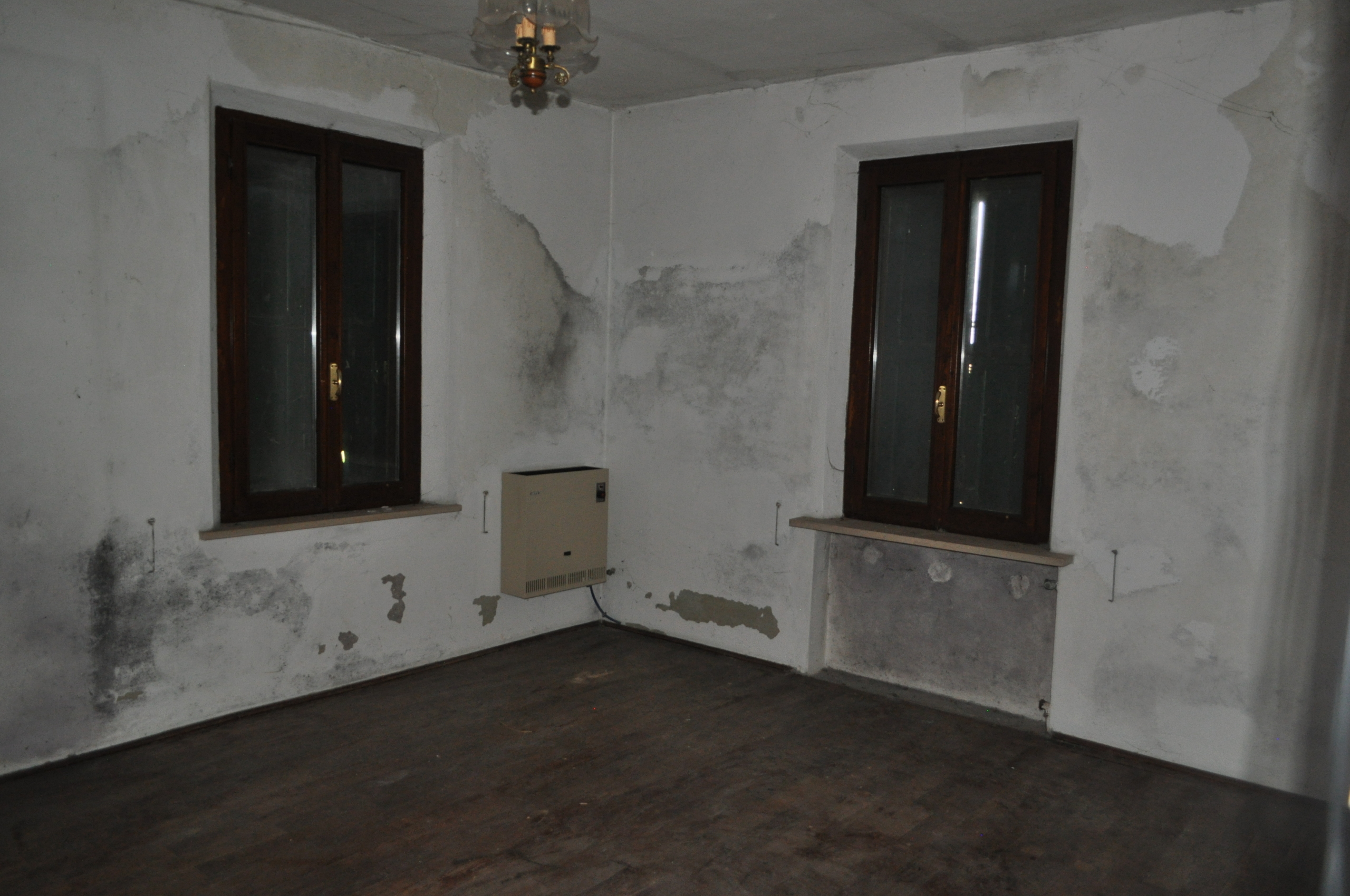 Immagine 11 di Rustico / casale in vendita  in San Quirico a Sissa Trecasali