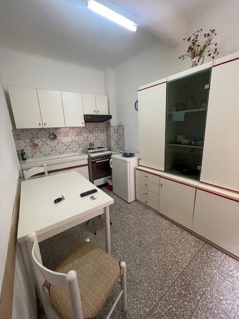 Immagine 4 di Bilocale in vendita  a Lerici